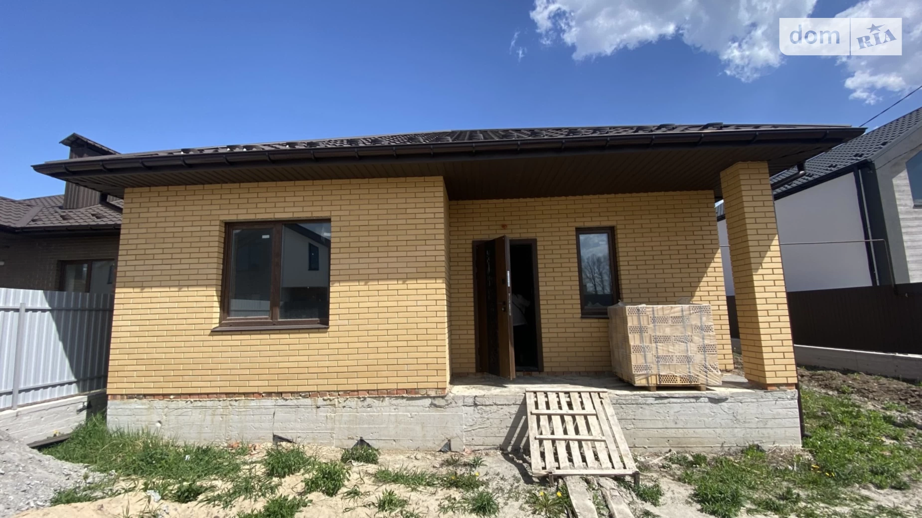 Продается одноэтажный дом 105 кв. м с бассейном, цена: 93000 $ - фото 3