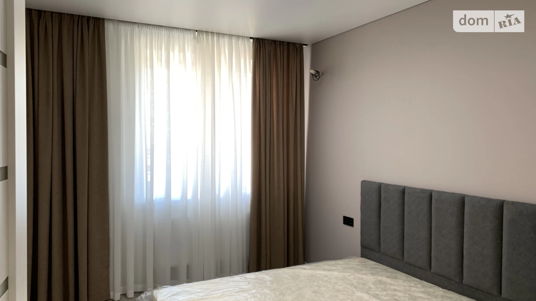 Продается 1-комнатная квартира 42.2 кв. м в Ирпене, ул. Соборная(ІІІ Интернационала), 2К/47 - фото 2
