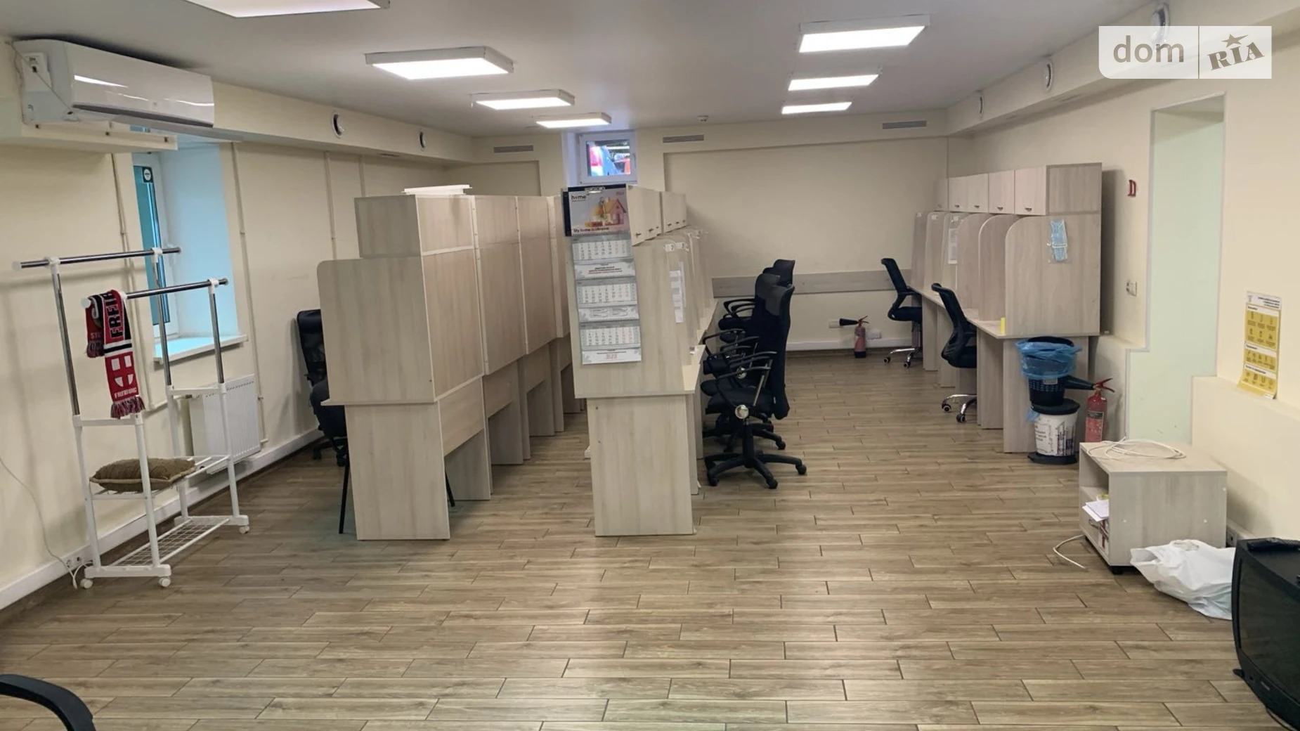 Сдается в аренду офис 133 кв. м в бизнес-центре, цена: 45000 грн - фото 2