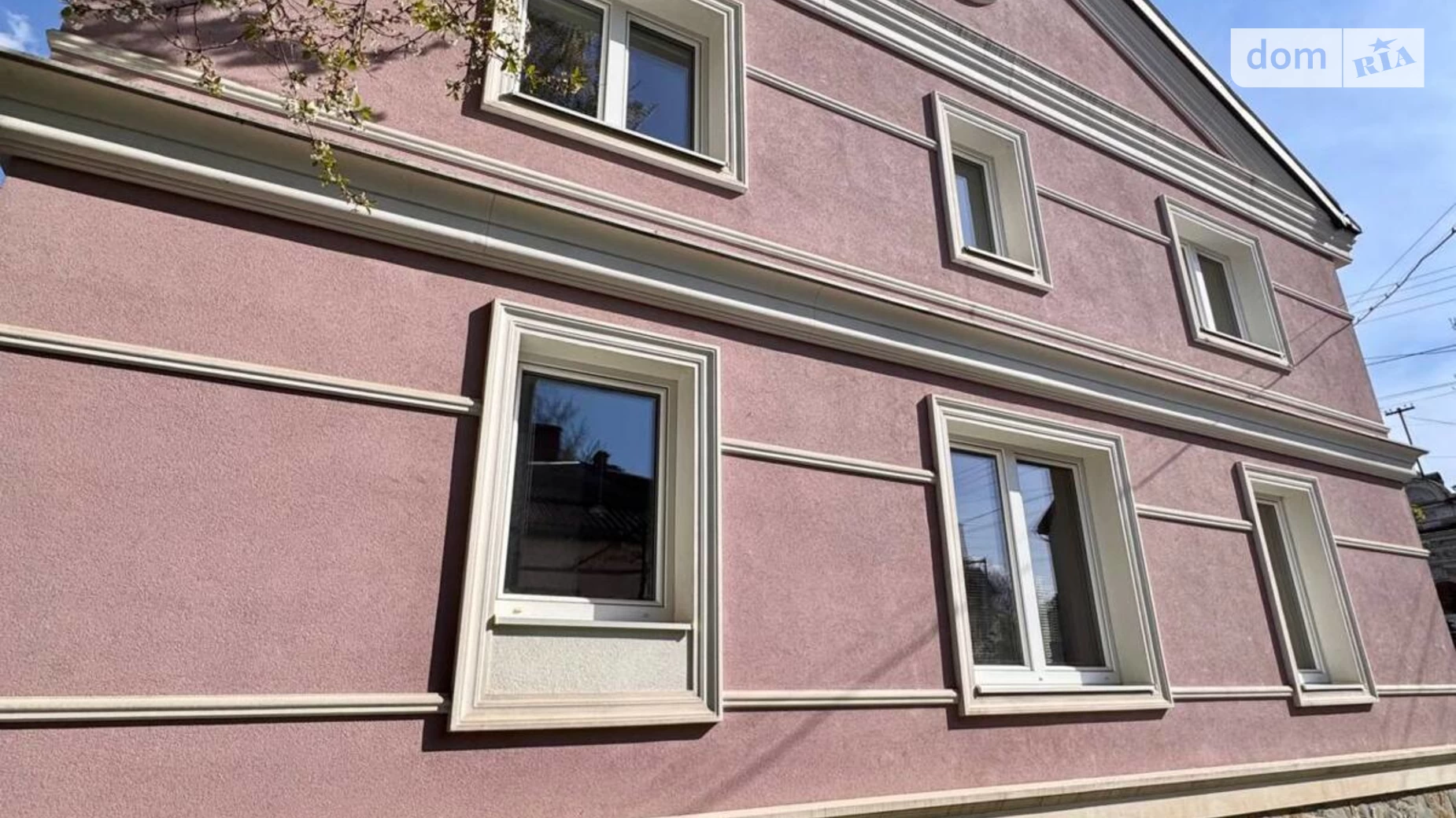 Продается дом на 2 этажа 172.3 кв. м с балконом, цена: 550000 € - фото 3
