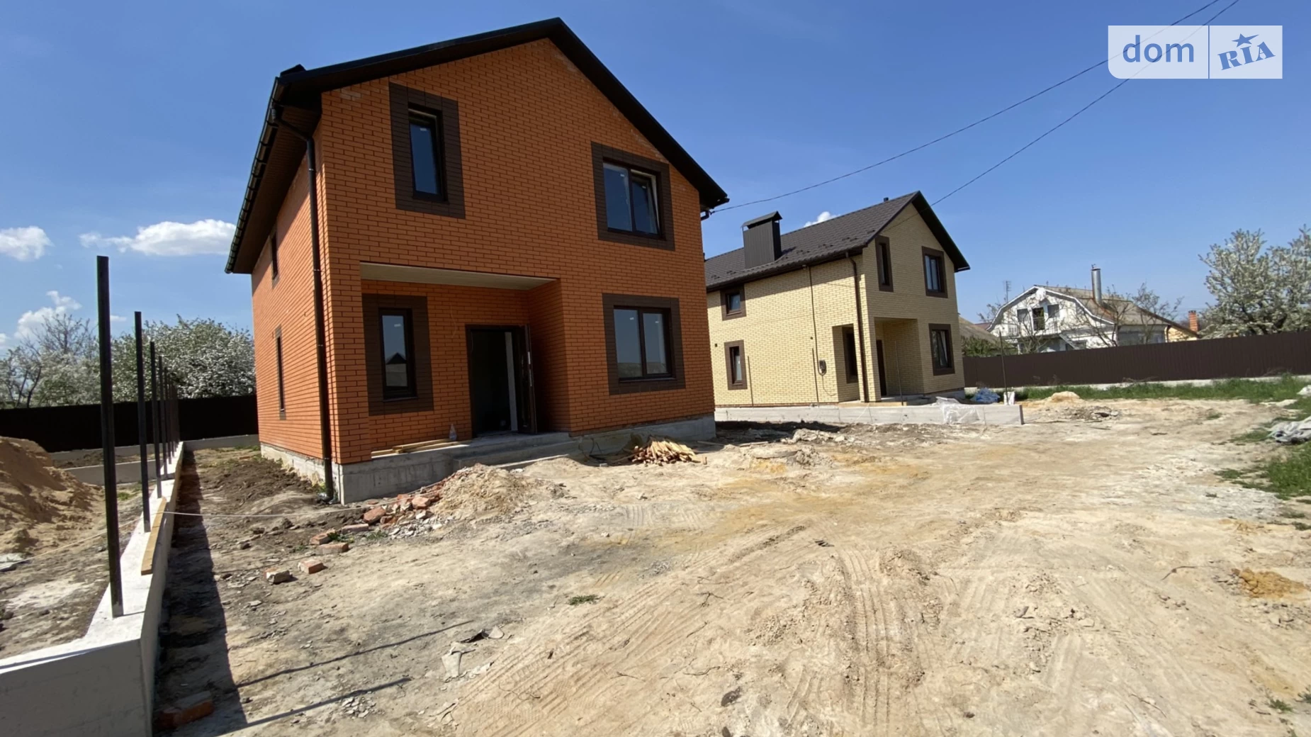 Продается дом на 2 этажа 125 кв. м с гаражом, цена: 95000 $ - фото 2