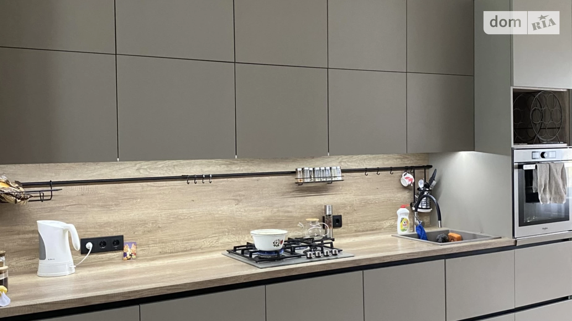 Продается 4-комнатная квартира 117 кв. м в Винниках, ул. Лисика - фото 2