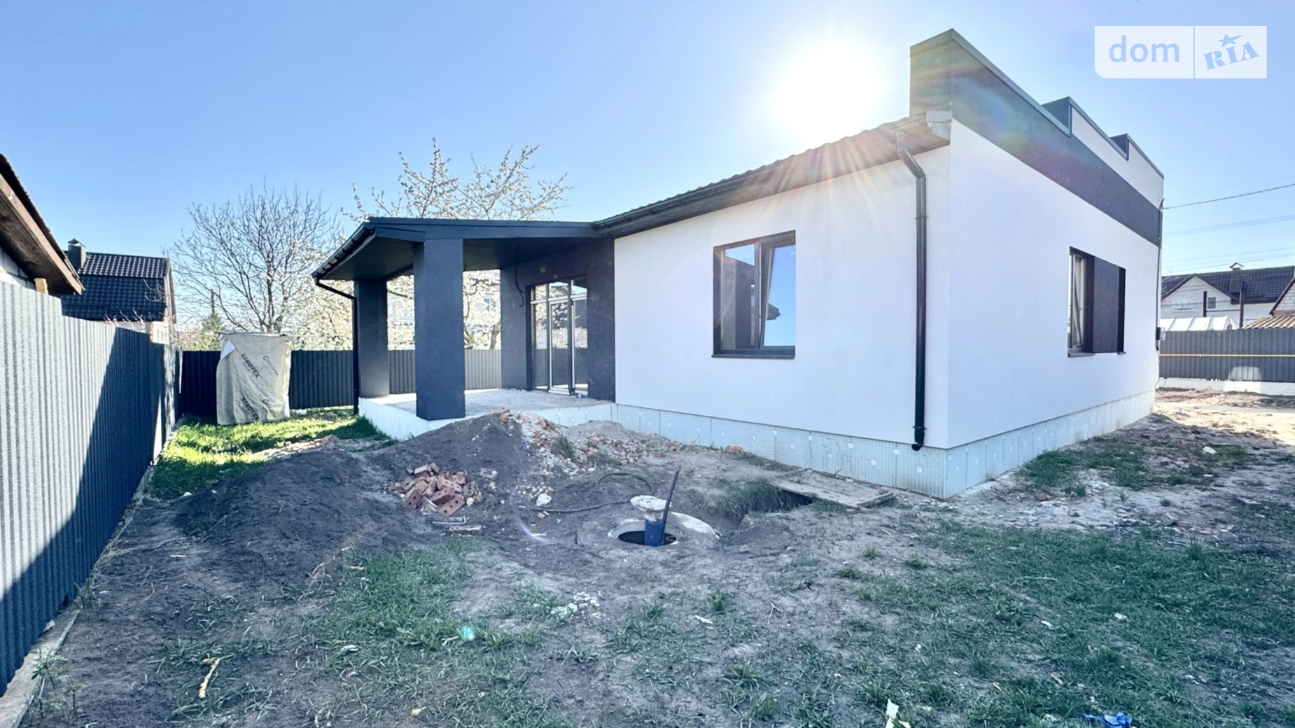 Продается одноэтажный дом 110 кв. м с садом, цена: 130000 $ - фото 2