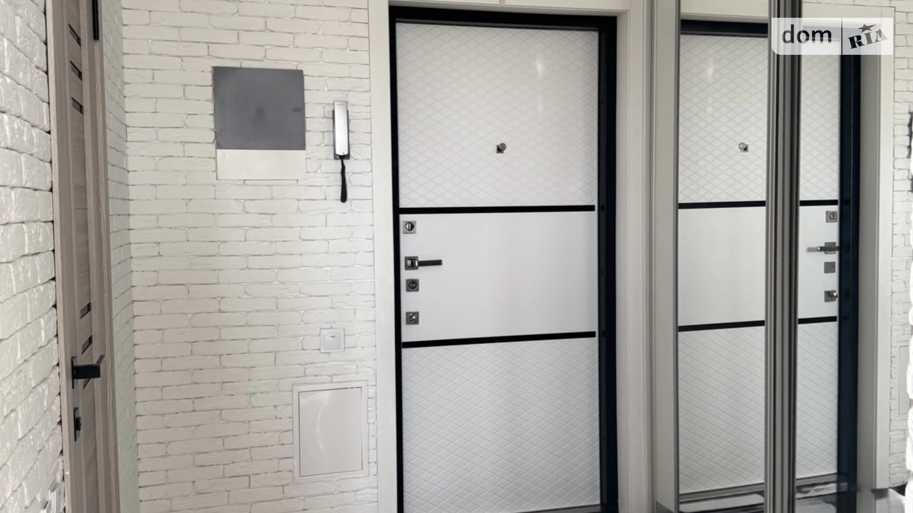 Продается 1-комнатная квартира 43 кв. м в Чернигове, просп. Мира, 277А - фото 4