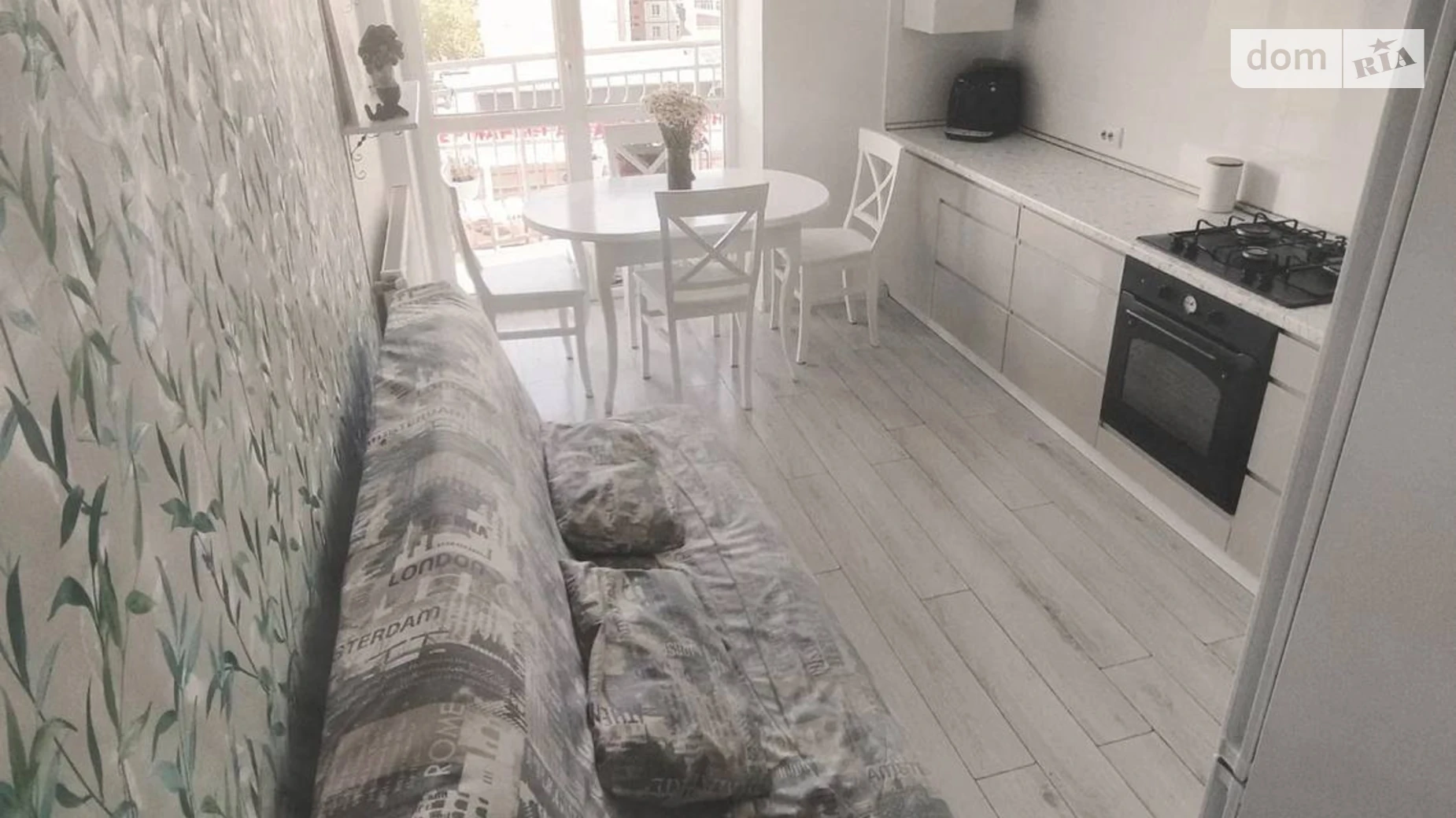 Продается 1-комнатная квартира 47 кв. м в Ивано-Франковске, ул. Ивасюка - фото 4