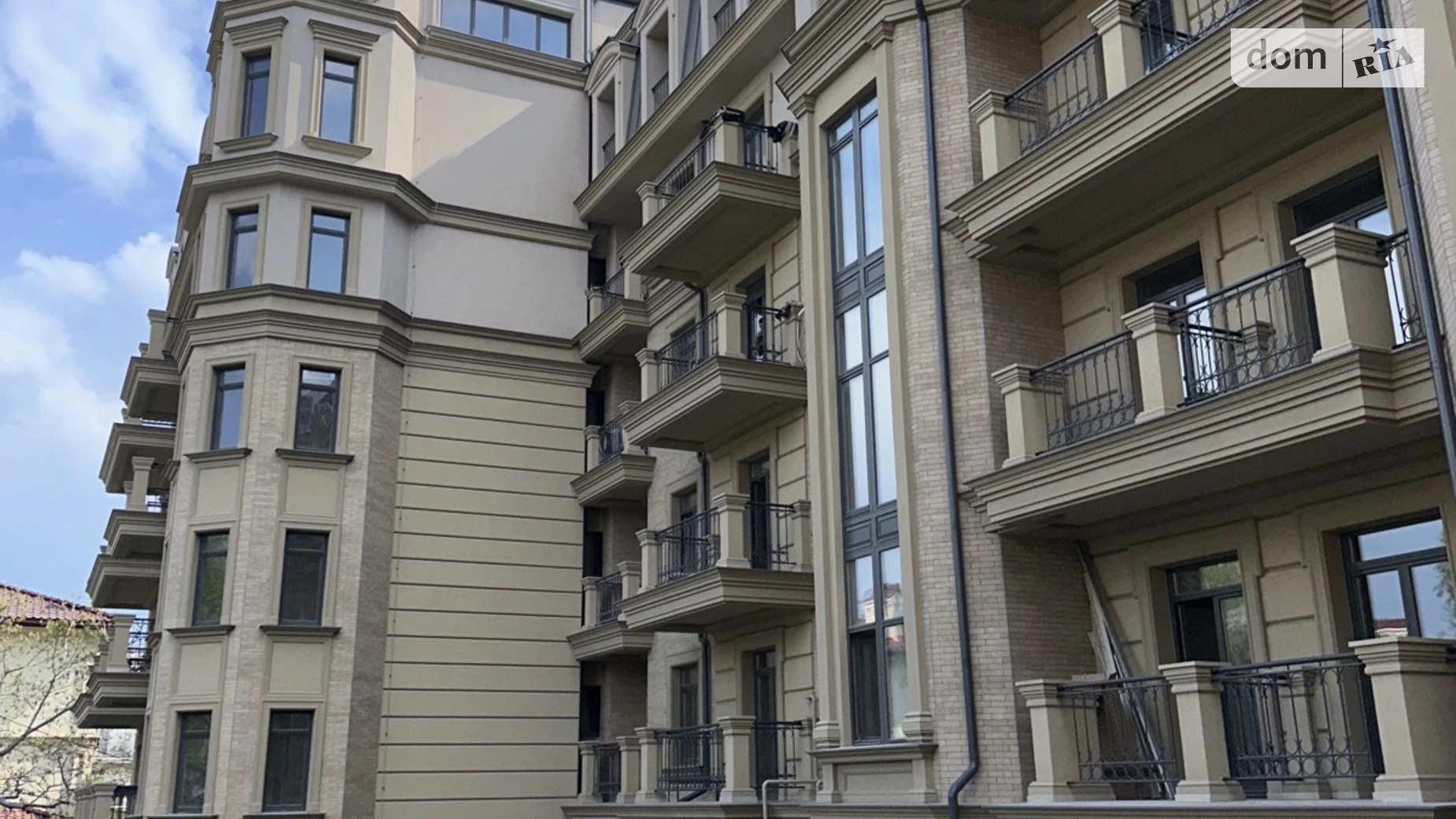 Продается 2-комнатная квартира 71.7 кв. м в Одессе, Фонтанская дор., 62К - фото 2