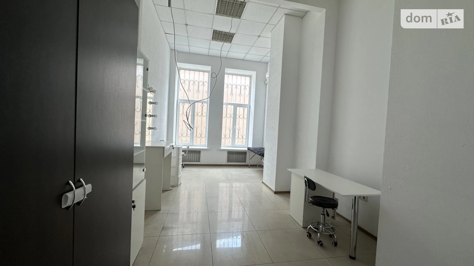 Продается офис 210.4 кв. м в бизнес-центре, цена: 133000 $ - фото 5