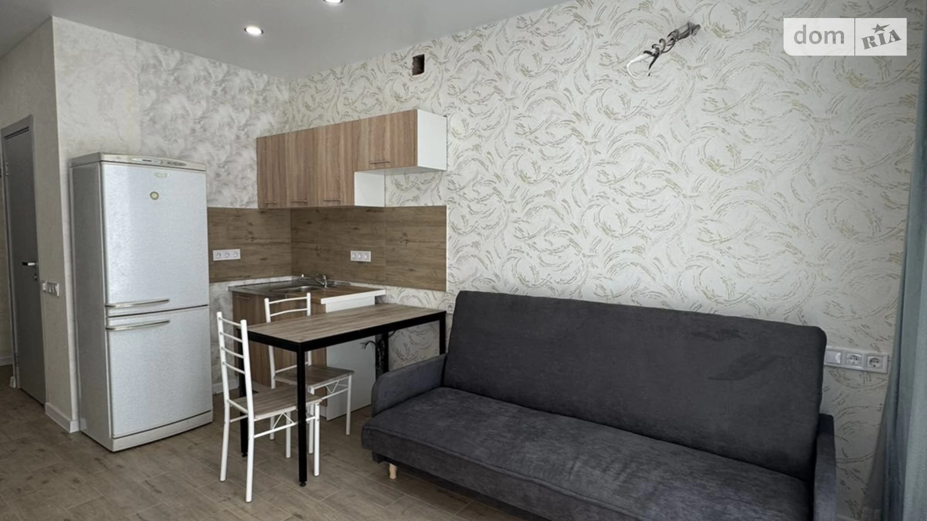 Продается 1-комнатная квартира 21.1 кв. м в Гостомеле, цена: 25000 $ - фото 2