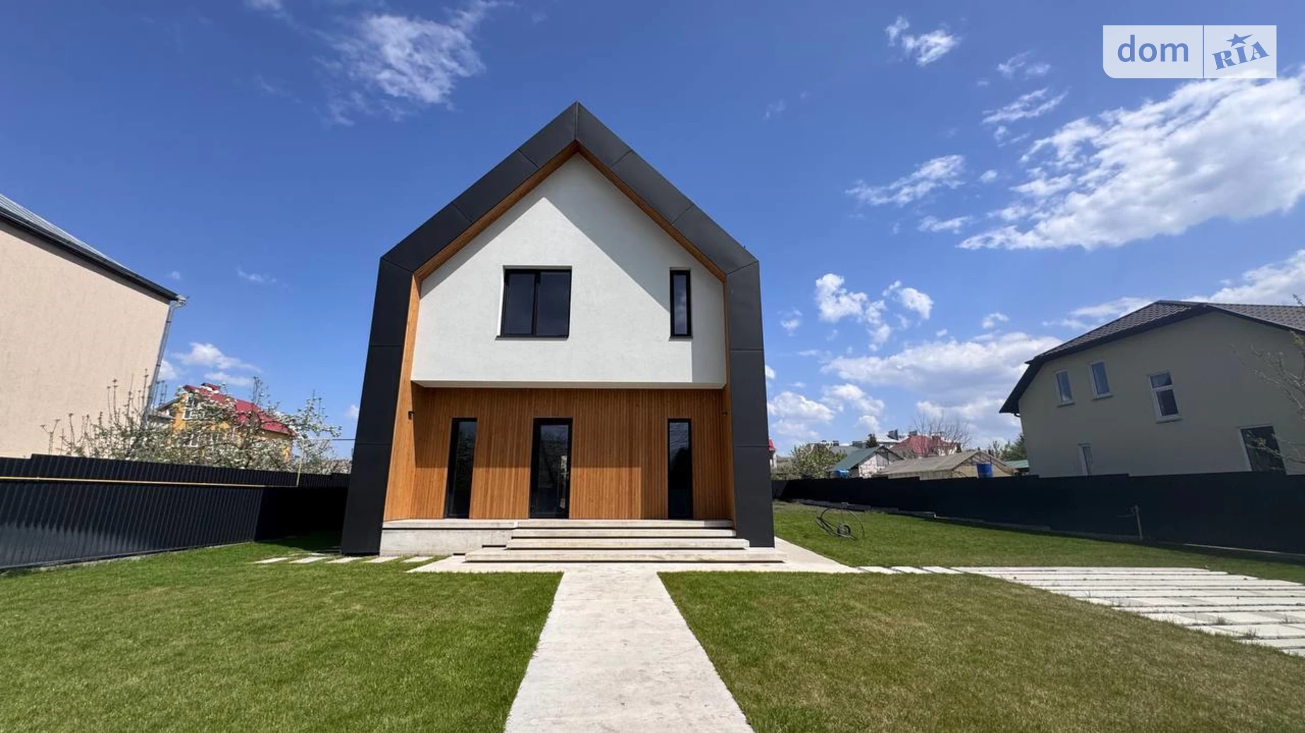 Продается дом на 2 этажа 140 кв. м с садом, цена: 270000 $ - фото 3