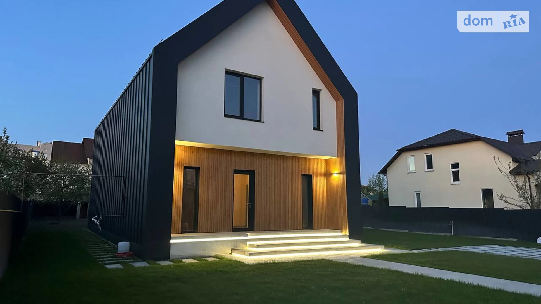 Продается дом на 2 этажа 140 кв. м с садом, цена: 270000 $ - фото 5