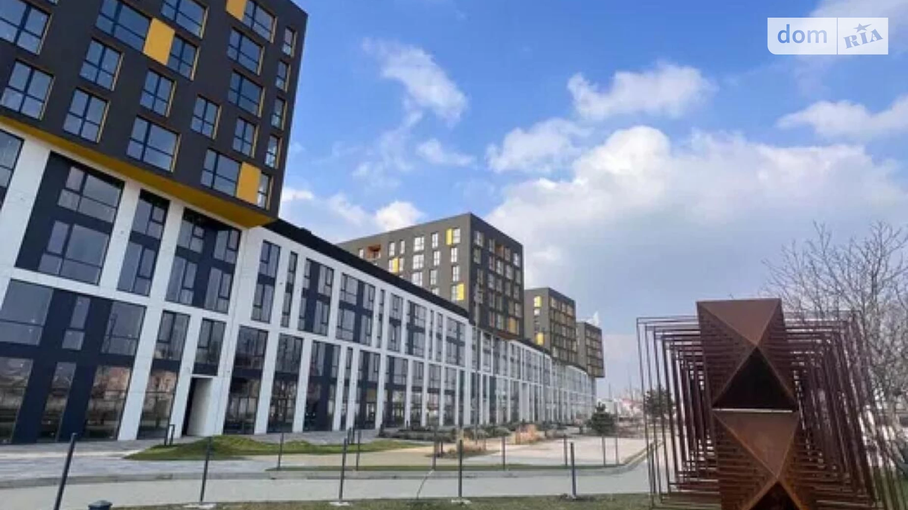 Продается 1-комнатная квартира 52.4 кв. м в Львове - фото 2