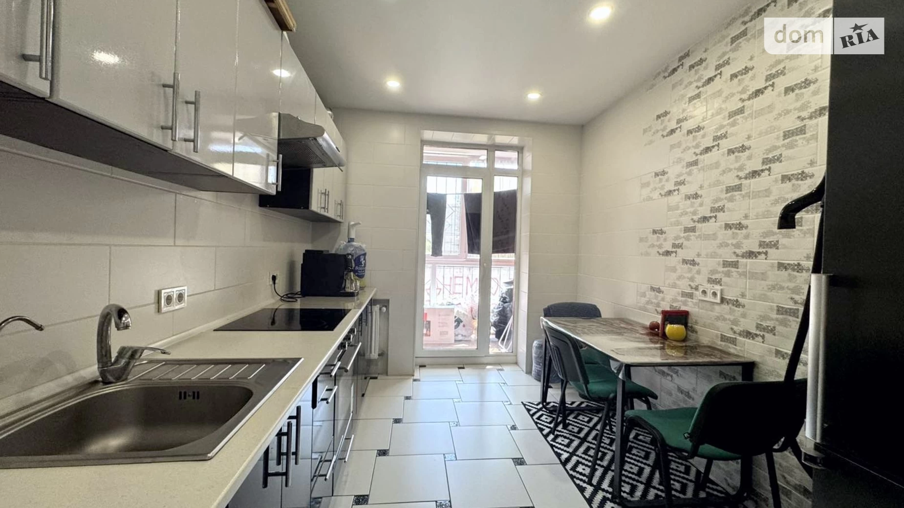 Продается 1-комнатная квартира 39.5 кв. м в Днепре, ул. Сичеславская, 4 - фото 2