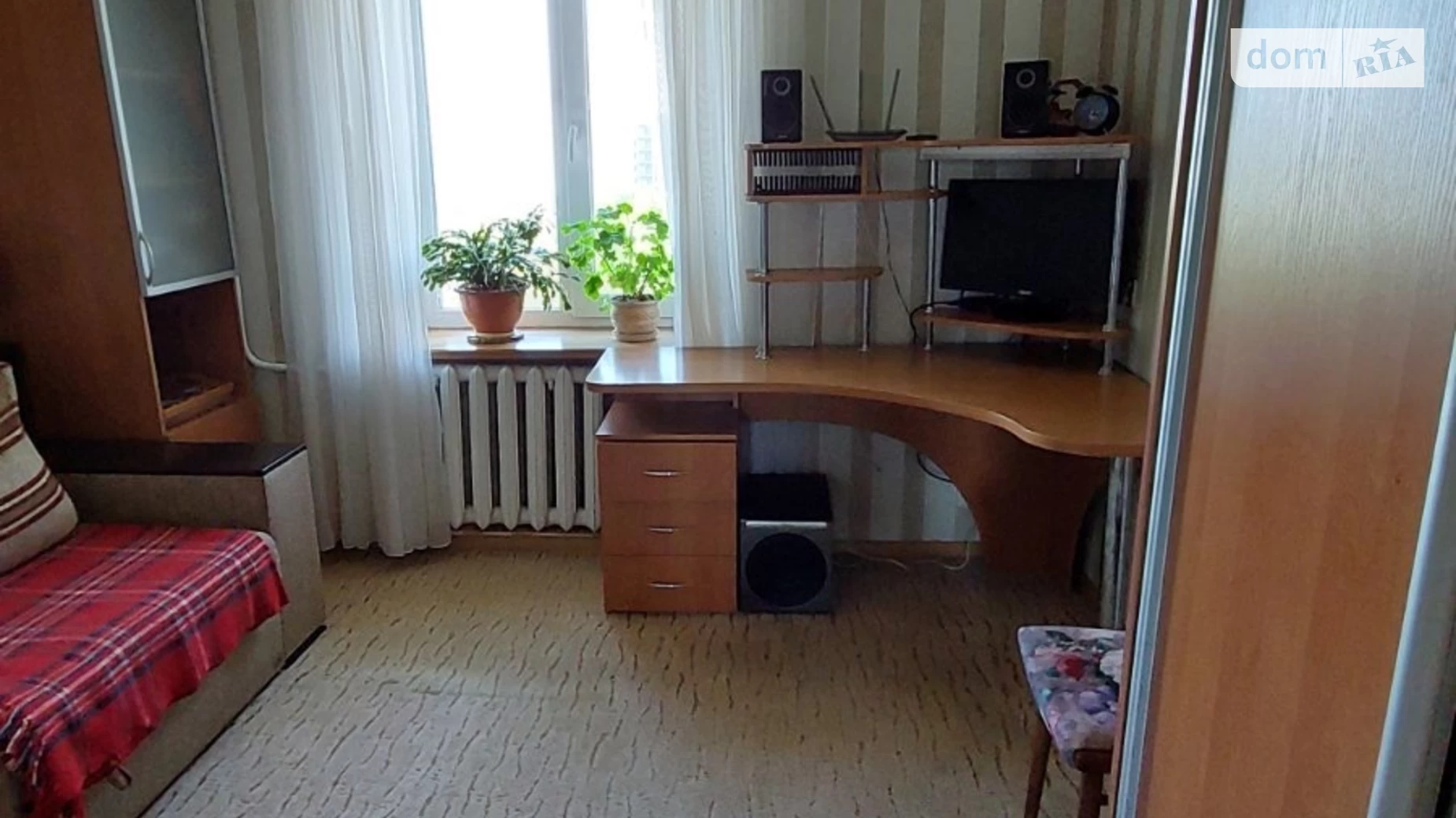 Продается 3-комнатная квартира 69.1 кв. м в Днепре, ул. Янтарная, 40 - фото 2