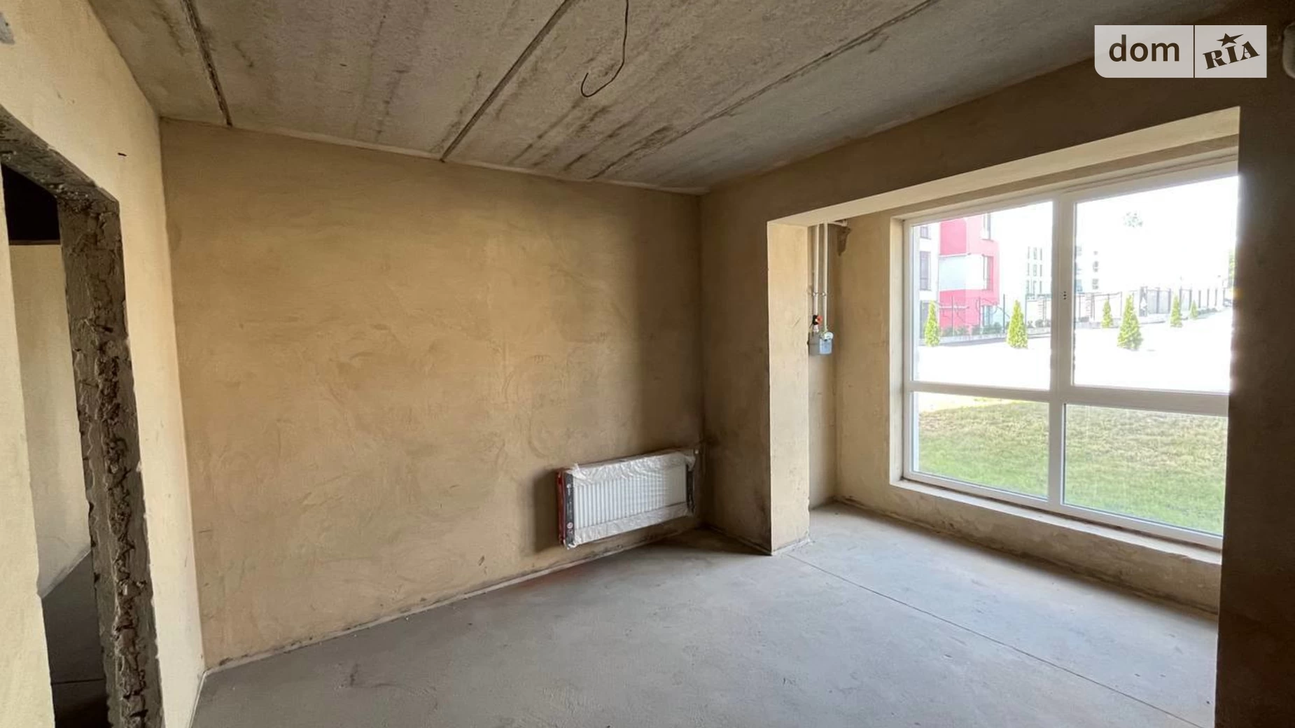 Продается 1-комнатная квартира 48 кв. м в Ровно, ул. Слава Победителям, 8 - фото 2