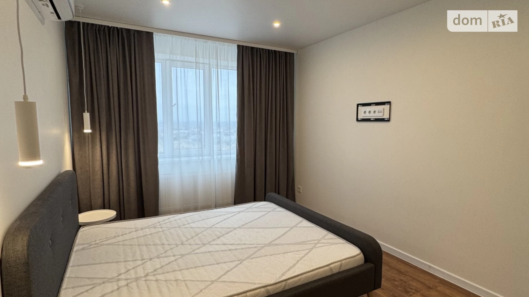 Продается 1-комнатная квартира 41 кв. м в, цена: 69500 $ - фото 2