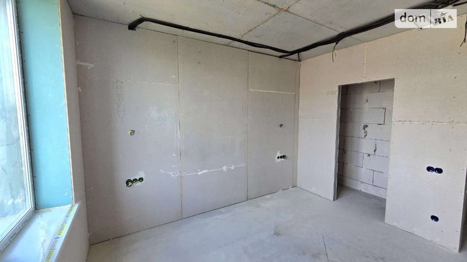 Продается 1-комнатная квартира 43 кв. м в, цена: 45500 € - фото 2