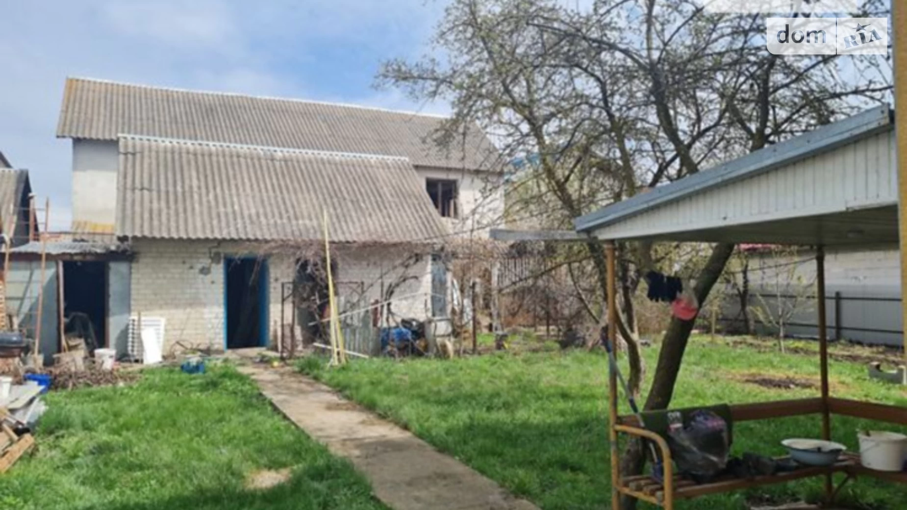 Продается дом на 2 этажа 250 кв. м с бассейном, цена: 123000 $ - фото 2
