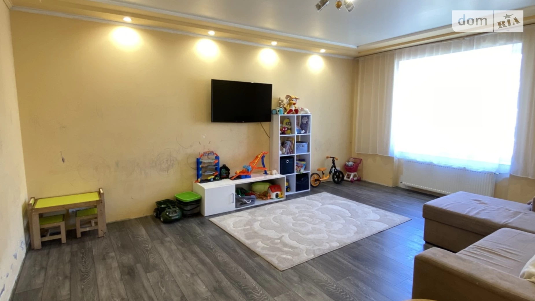 Продается 2-комнатная квартира 77.6 кв. м в Ивано-Франковске, ул. Гетьмана Ивана Мазепы, 87А - фото 2