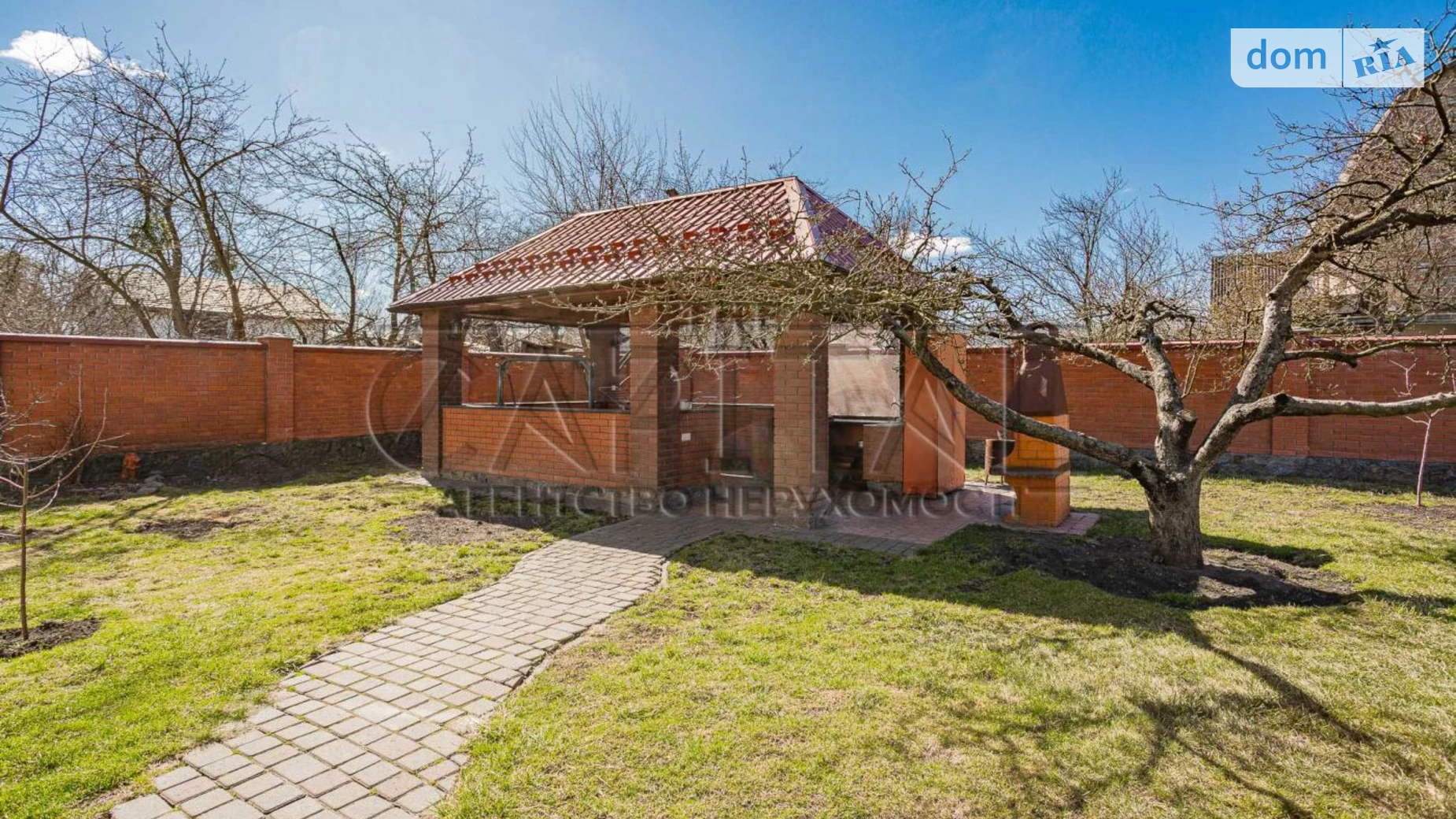 Продается дом на 2 этажа 168.3 кв. м с гаражом, цена: 158000 $ - фото 2