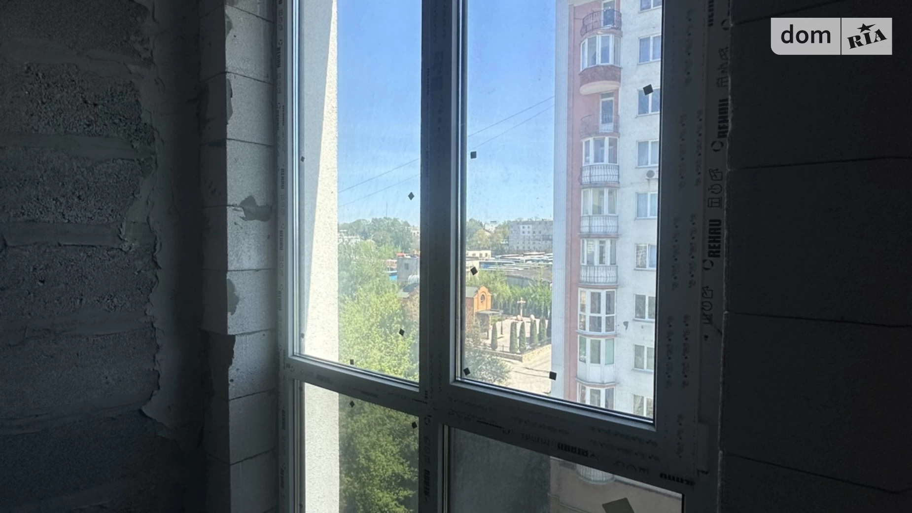 2-комнатная квартира 71 кв. м в Тернополе, ул. Черновецкая - фото 3