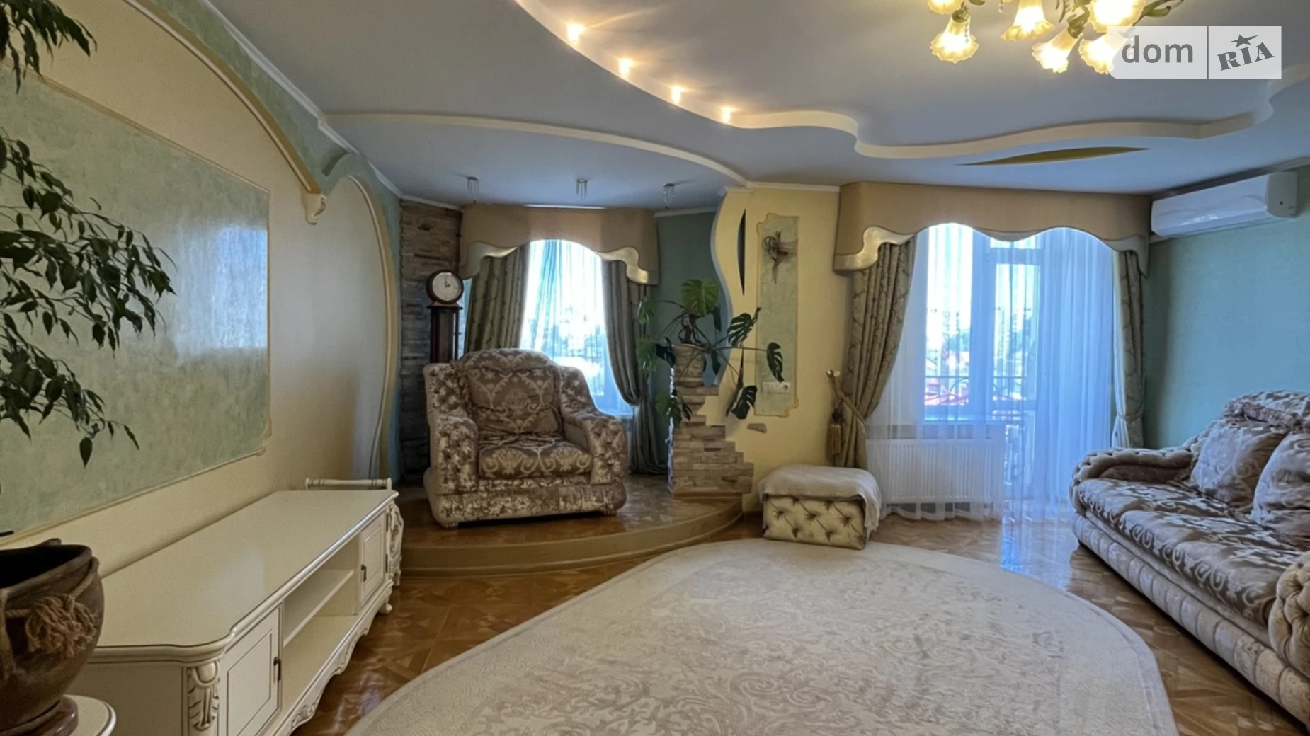 Продается 3-комнатная квартира 121.4 кв. м в Хмельницком, ул. Парковая, 6/2 - фото 2
