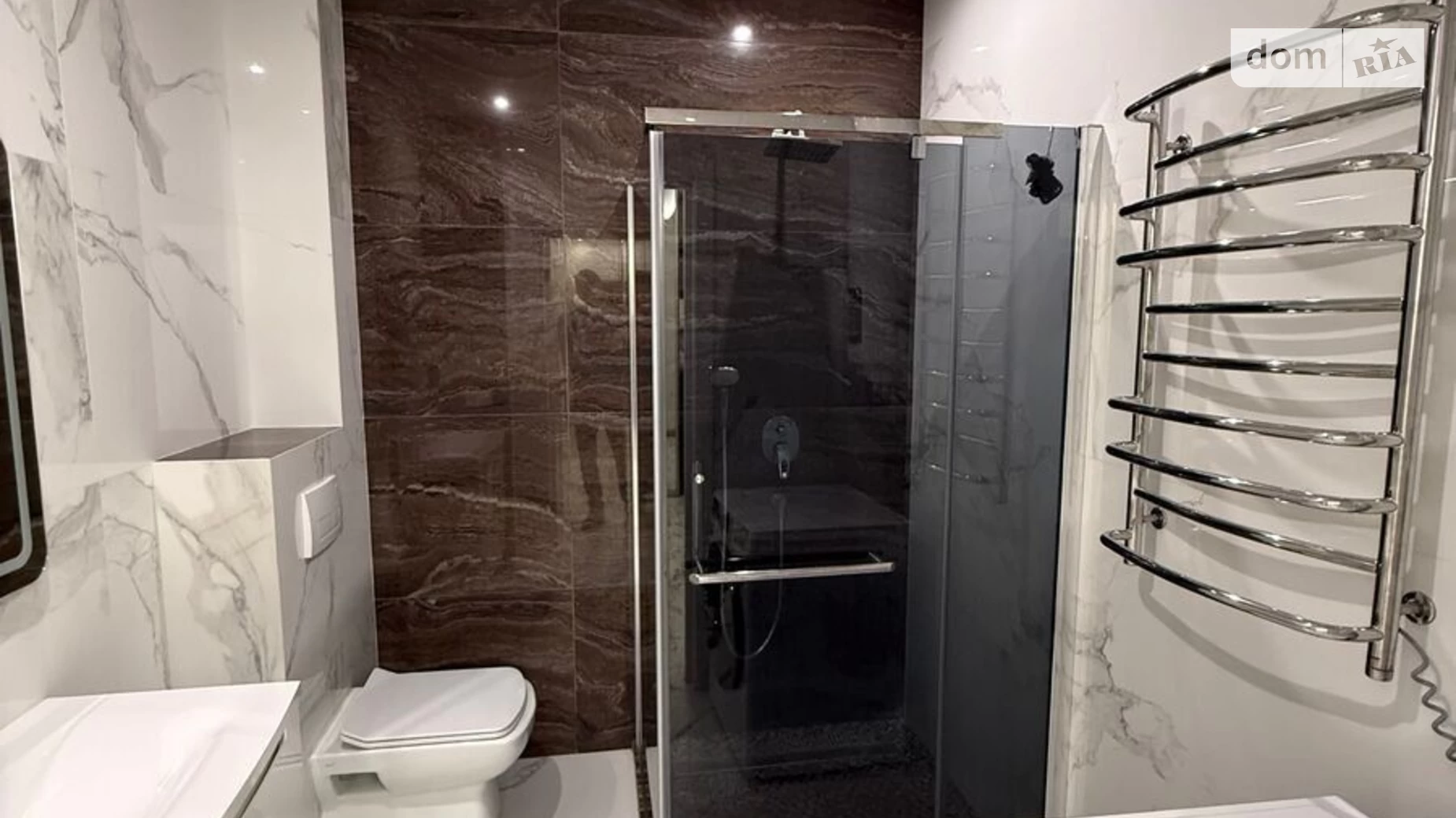 Продается 1-комнатная квартира 51 кв. м в Киеве, ул. Драгоманова, 2А - фото 2