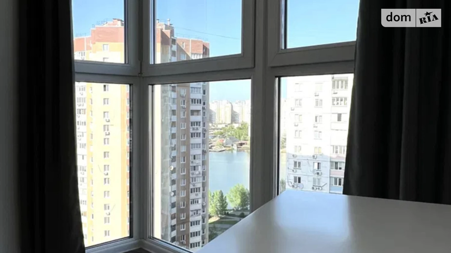 Продается 1-комнатная квартира 50 кв. м в Киеве, ул. Драгоманова, 2 - фото 3