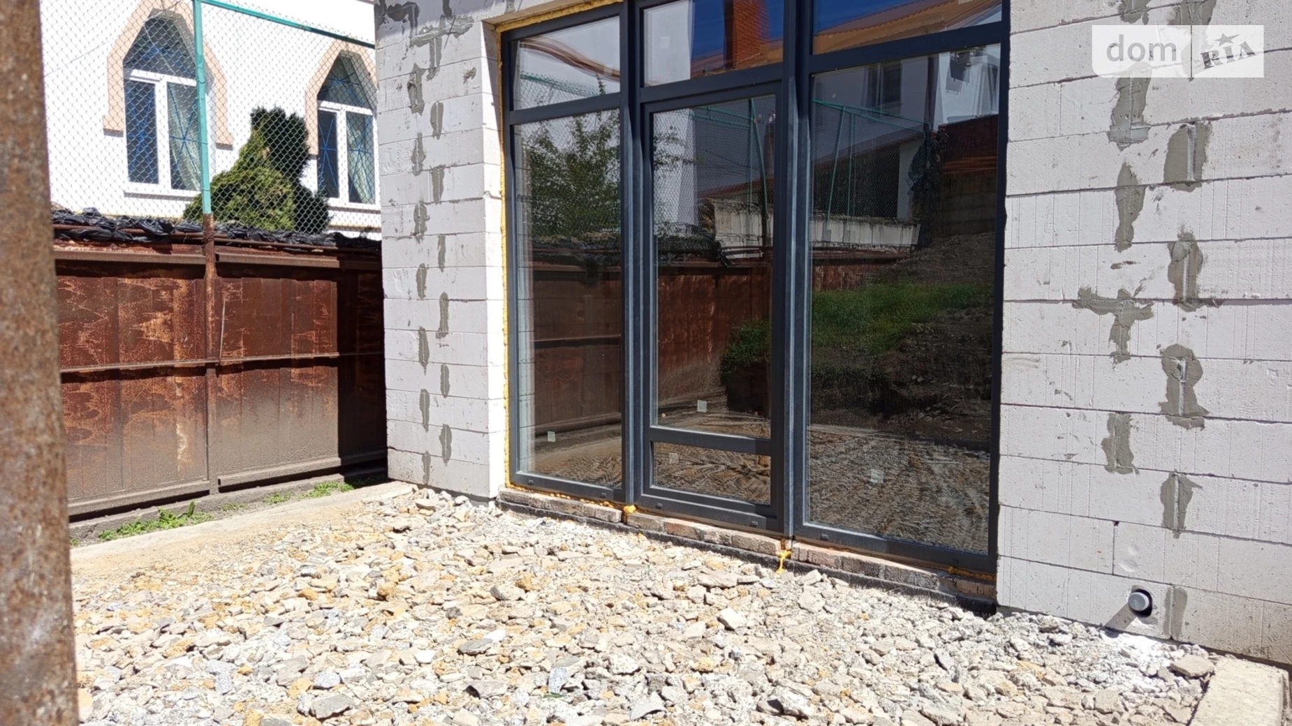 Продается дом на 2 этажа 105 кв. м с гаражом, цена: 85000 $ - фото 3