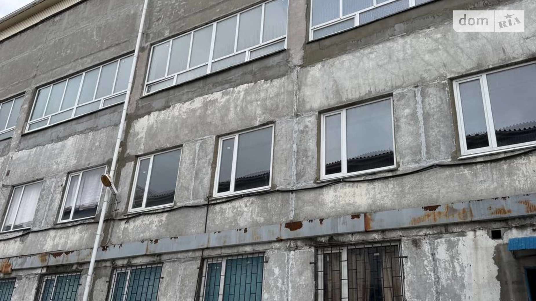 Продается объект сферы услуг 1500 кв. м в 3-этажном здании, цена: 450000 $ - фото 2
