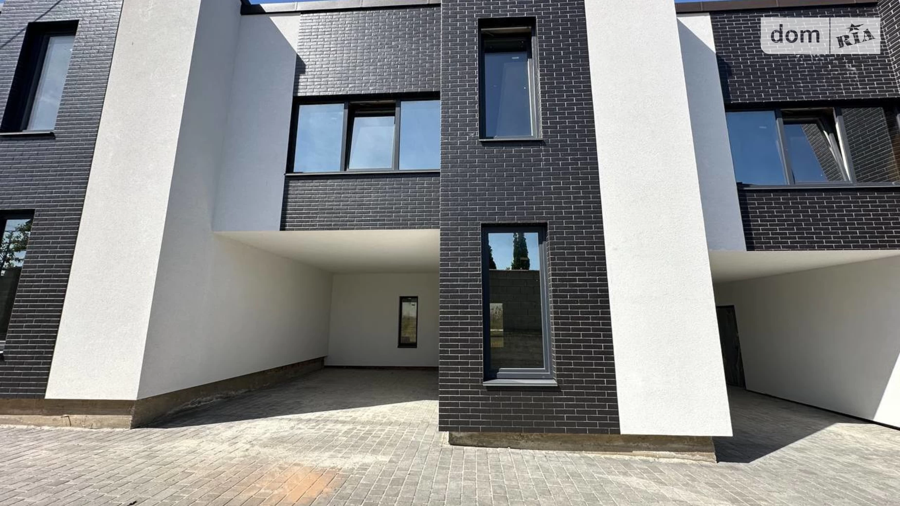 вул. Степана Скрипника Тинне Рівне, цена: 52000 $ - фото 2