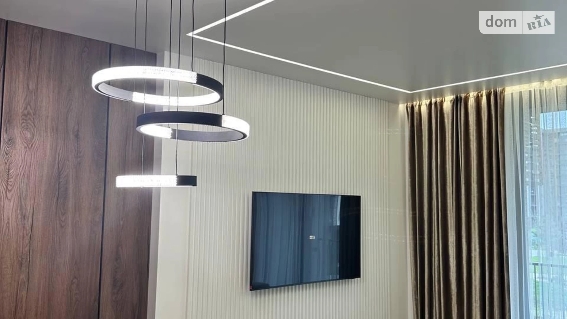 Продается 2-комнатная квартира 68 кв. м в Ужгороде, цена: 160000 $ - фото 2
