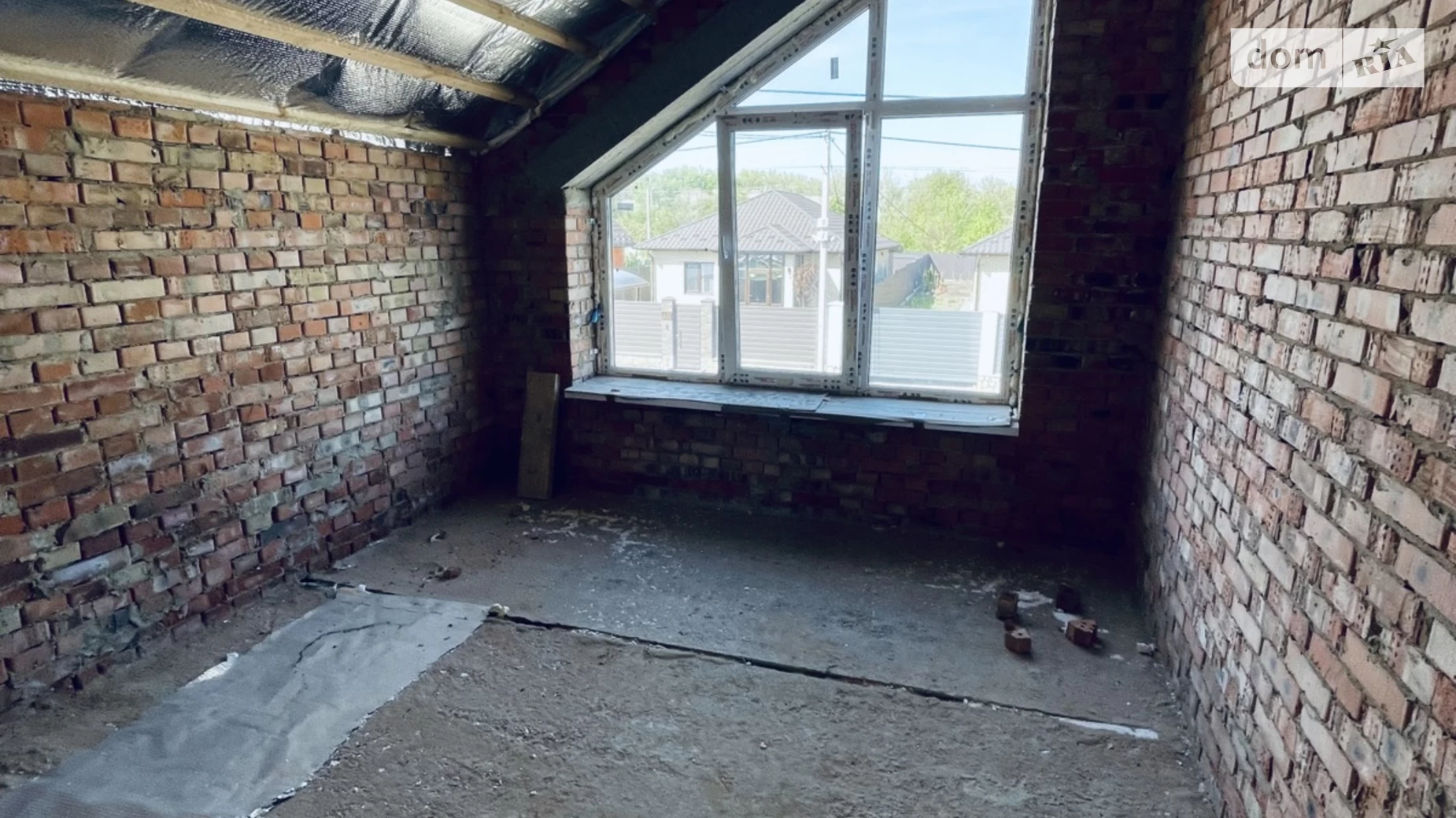 Продается дом на 2 этажа 120 кв. м с камином, цена: 73000 $ - фото 4