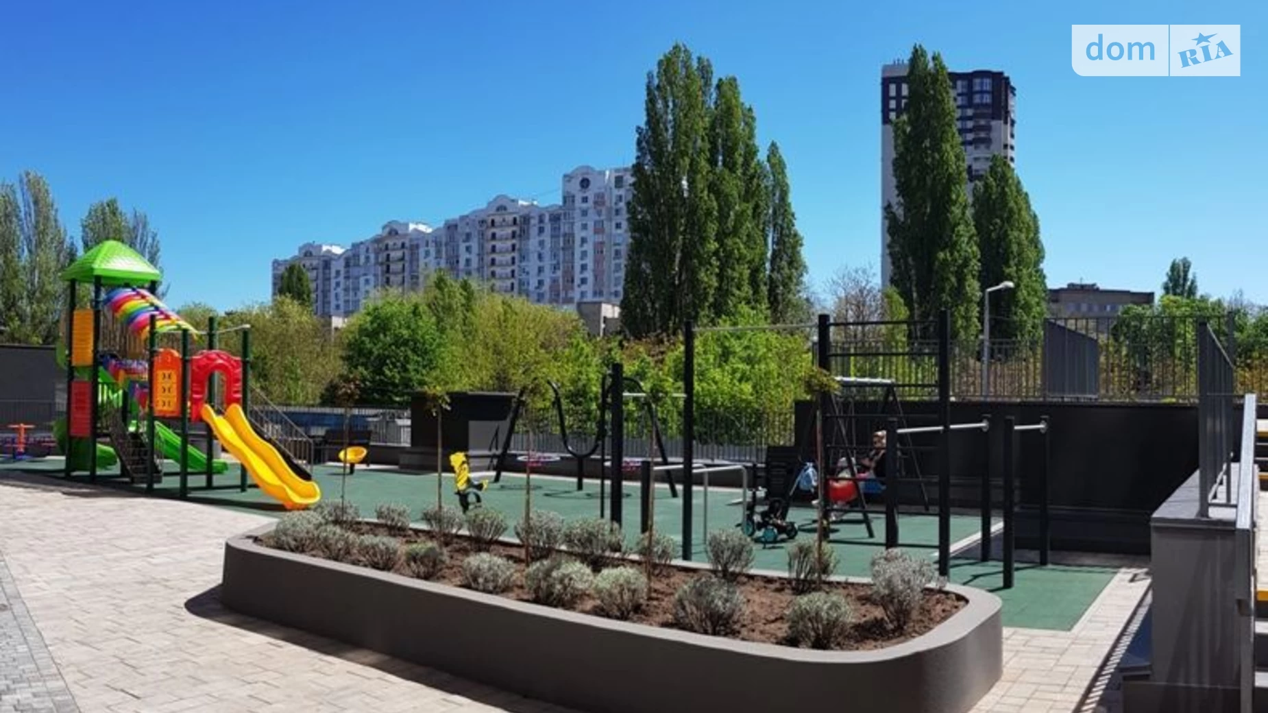 Продается 2-комнатная квартира 70.1 кв. м в Одессе, ул. Ивана Франко, 40 корпус 1 - фото 2