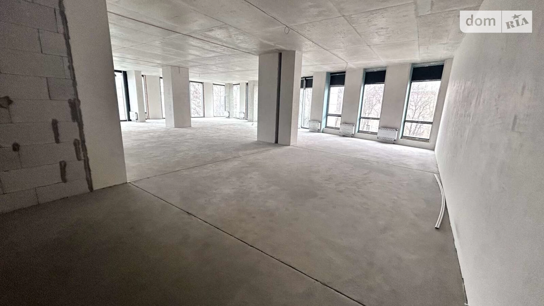 Продается офис 235.37 кв. м в бизнес-центре, цена: 470740 $ - фото 2