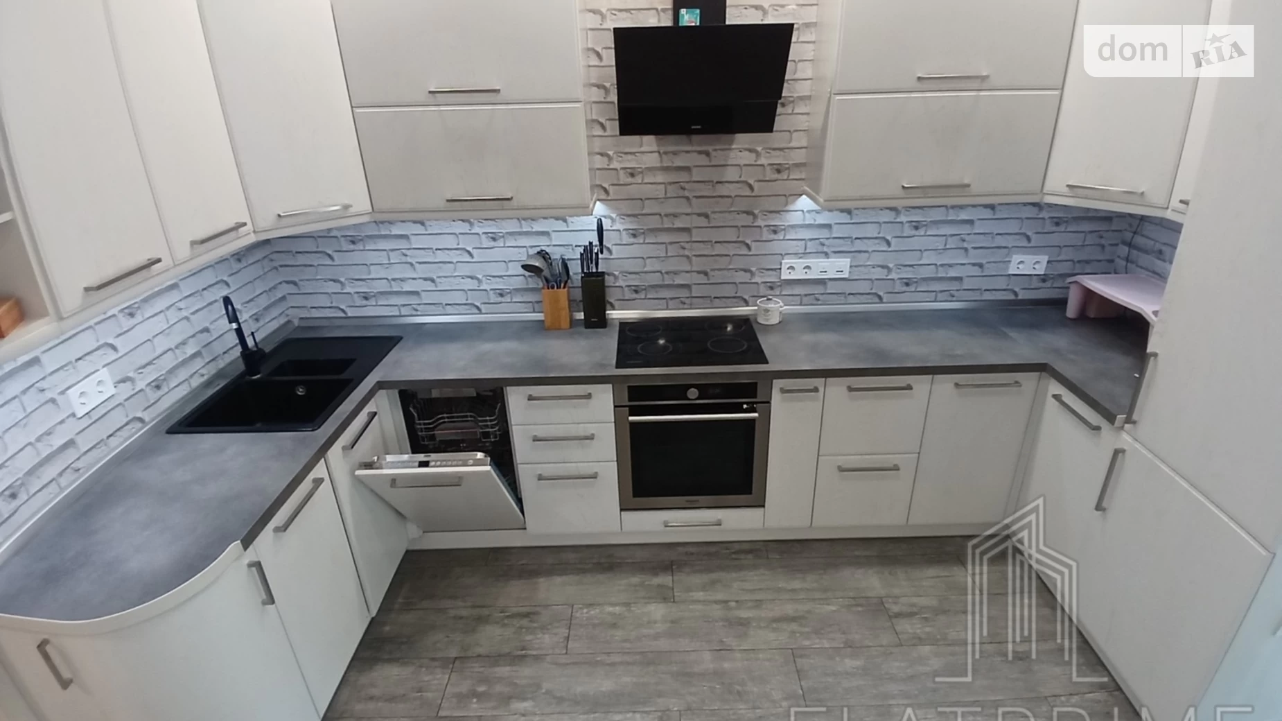 Продається 3-кімнатна квартира 84 кв. м у Києві, вул. Регенераторна, 4 - фото 2