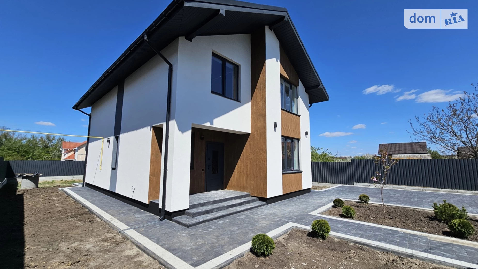 Продается дом на 2 этажа 136 кв. м с бассейном, цена: 135000 $ - фото 3