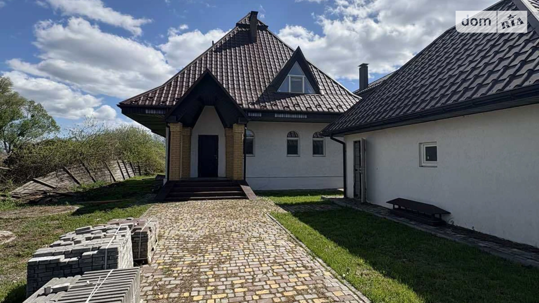 Продается дом на 2 этажа 168.3 кв. м с беседкой, цена: 118000 $ - фото 2