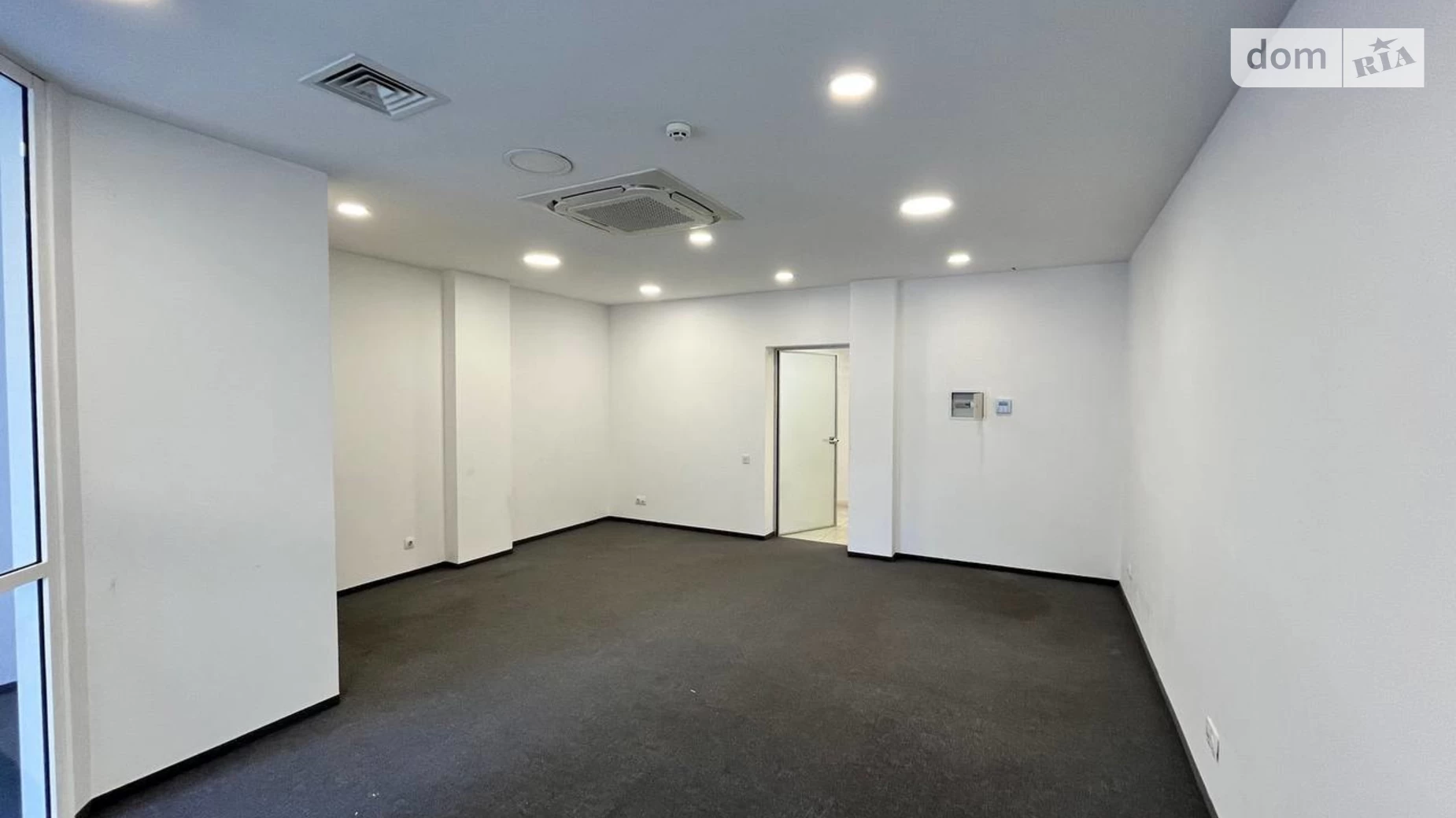 Сдается в аренду офис 157 кв. м в бизнес-центре, цена: 1727 $ - фото 5