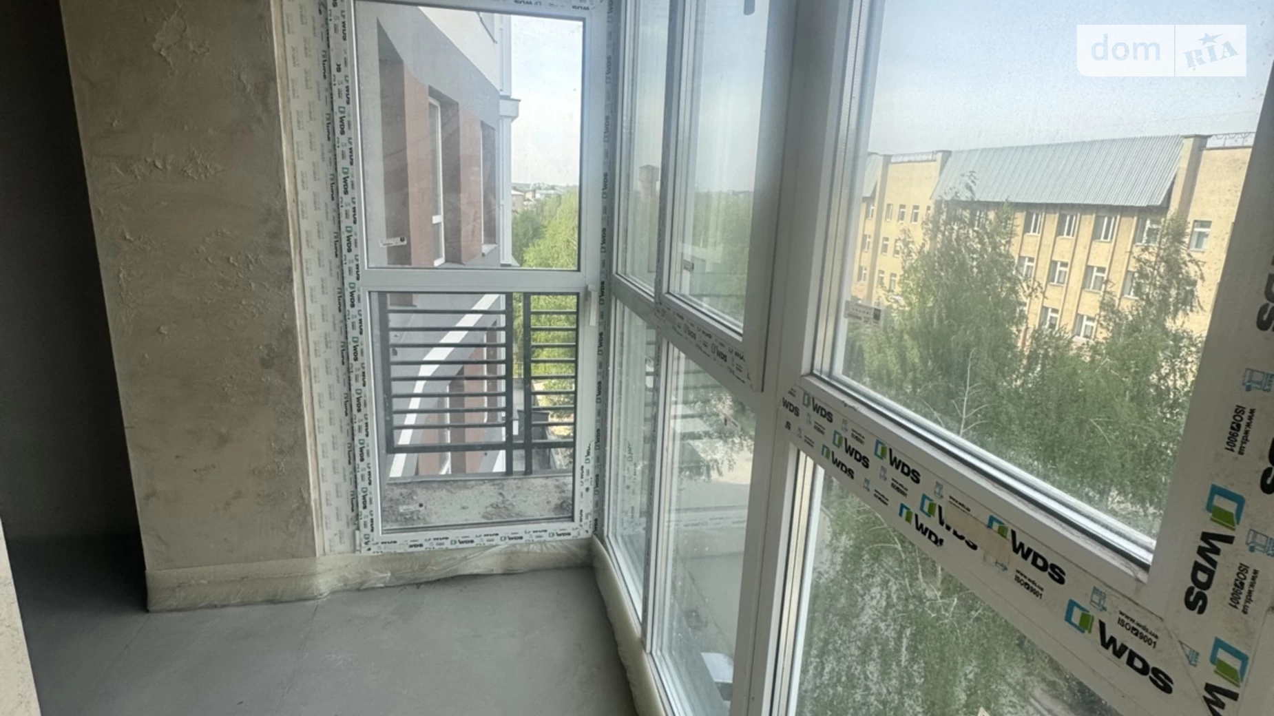 Продается 2-комнатная квартира 57.72 кв. м в Кременце, ул. Горбача - фото 2