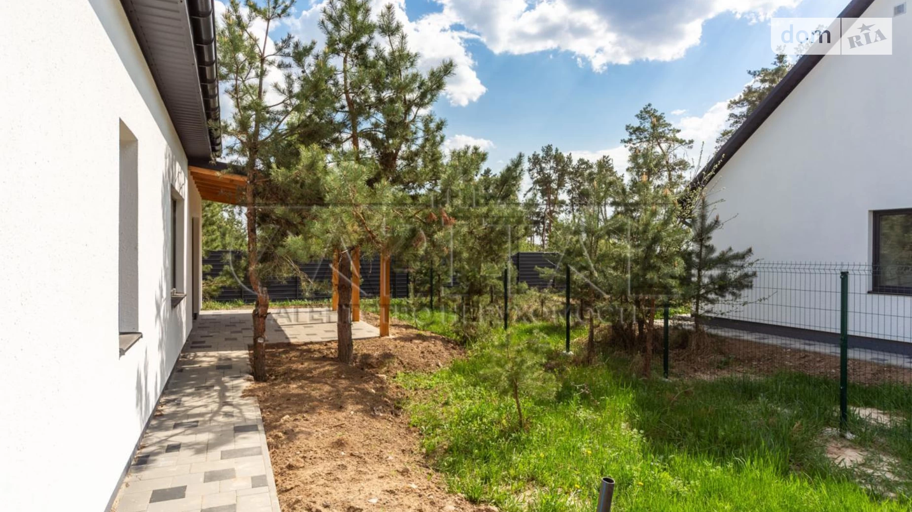 Продается дом на 2 этажа 131 кв. м с террасой, цена: 131000 $ - фото 2