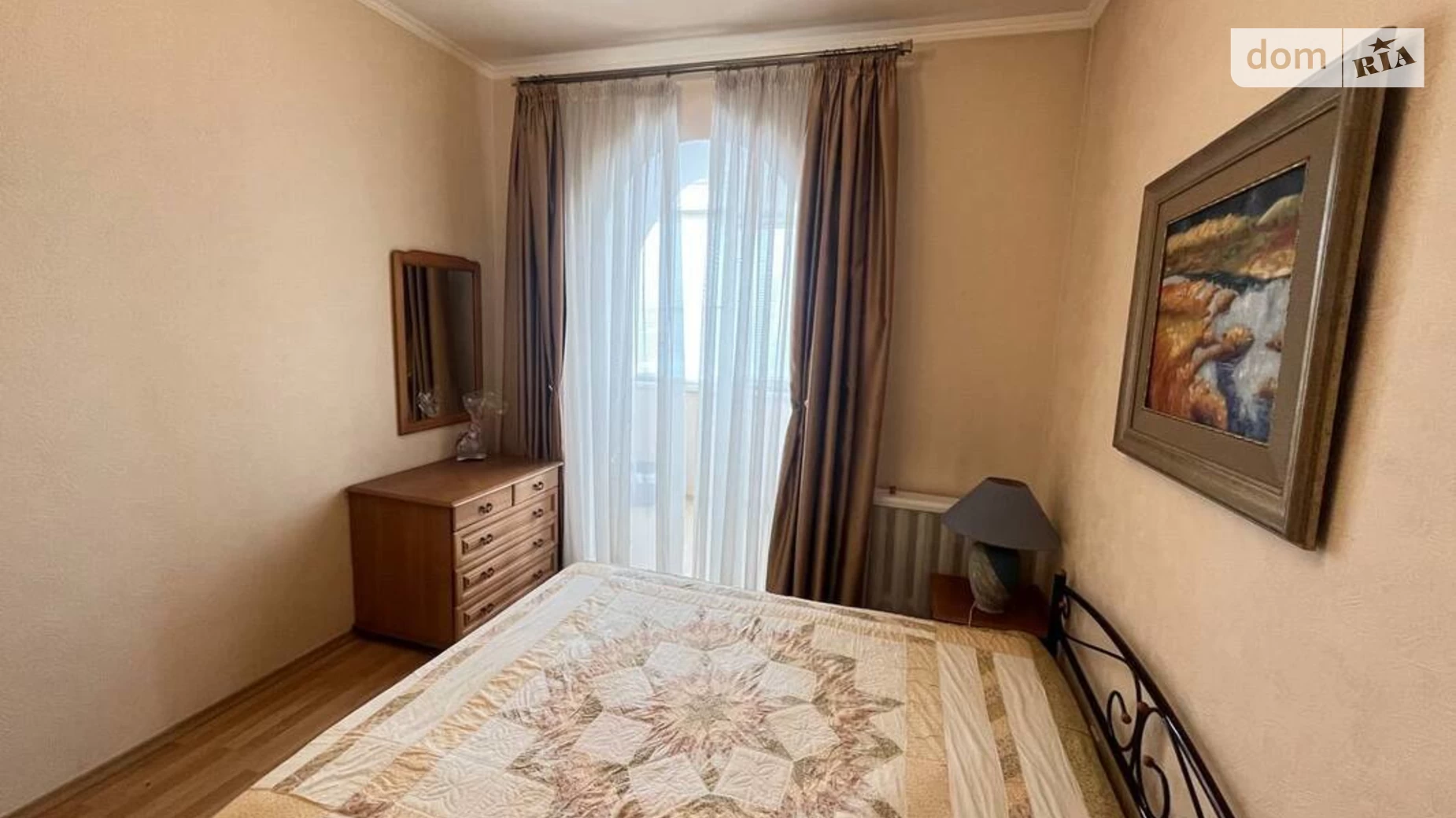 Продается 1-комнатная квартира 74 кв. м в Киеве, ул. Дмитриевская, 9-11 - фото 3