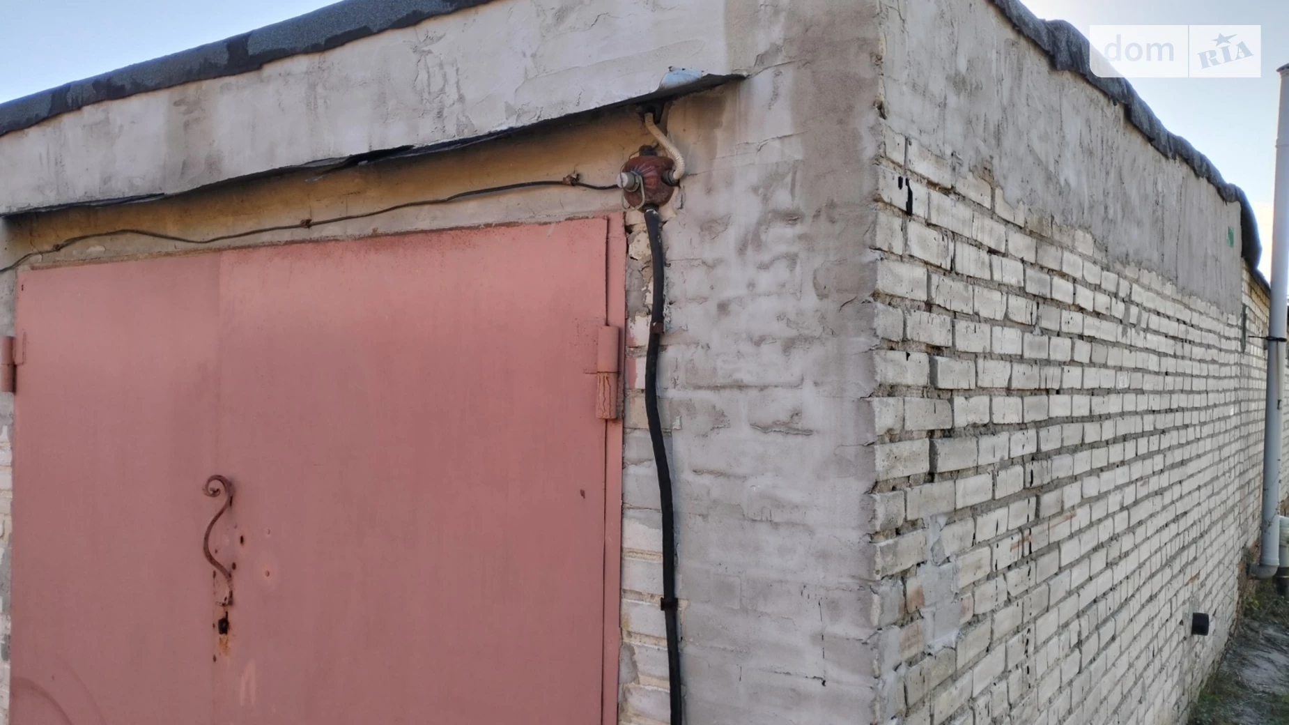 Продается отдельно стоящий гараж под легковое авто на 18 кв. м, цена: 2700 $ - фото 2