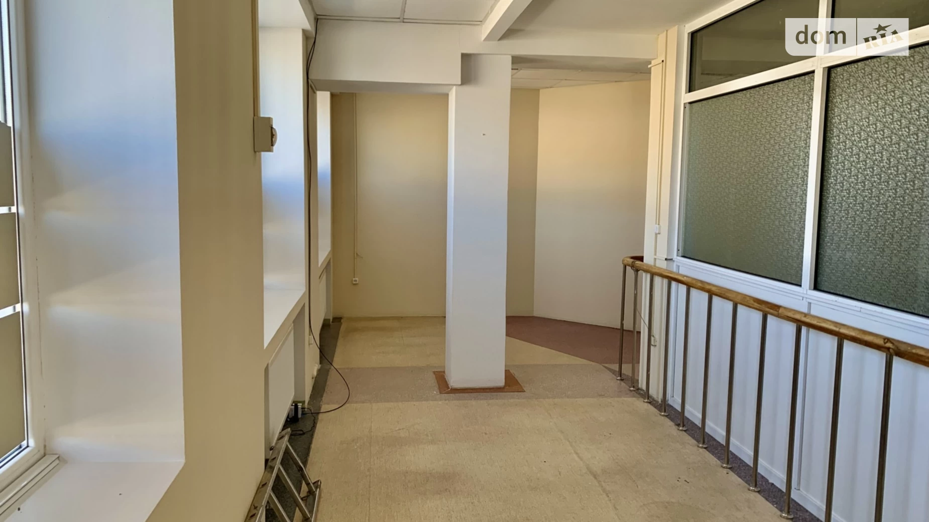 Сдается в аренду офис 26.6 кв. м в бизнес-центре, цена: 5852 грн - фото 5