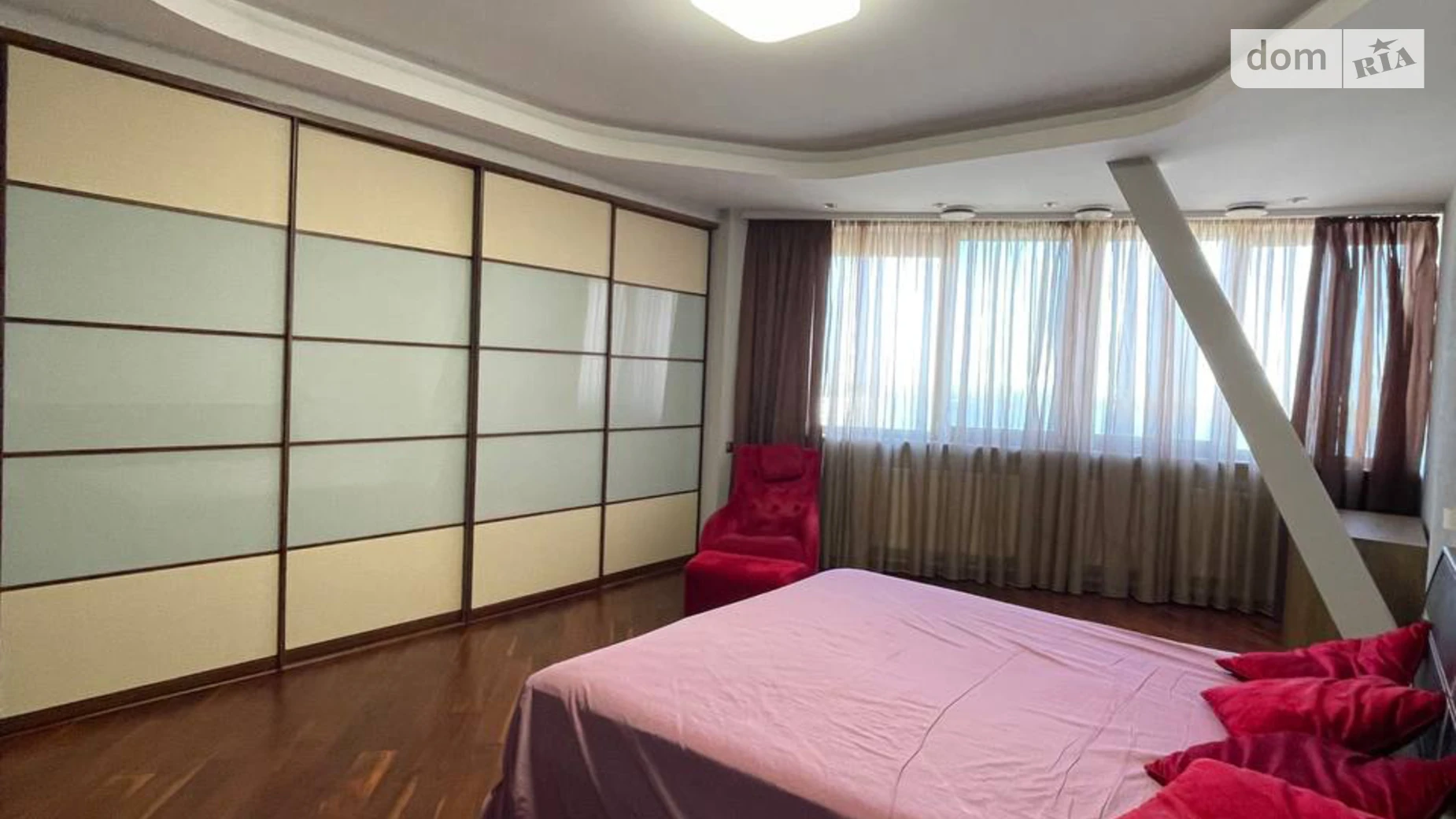 Продается 2-комнатная квартира 155.4 кв. м в Днепре, ул. Ниринберга Павла, 10 - фото 4