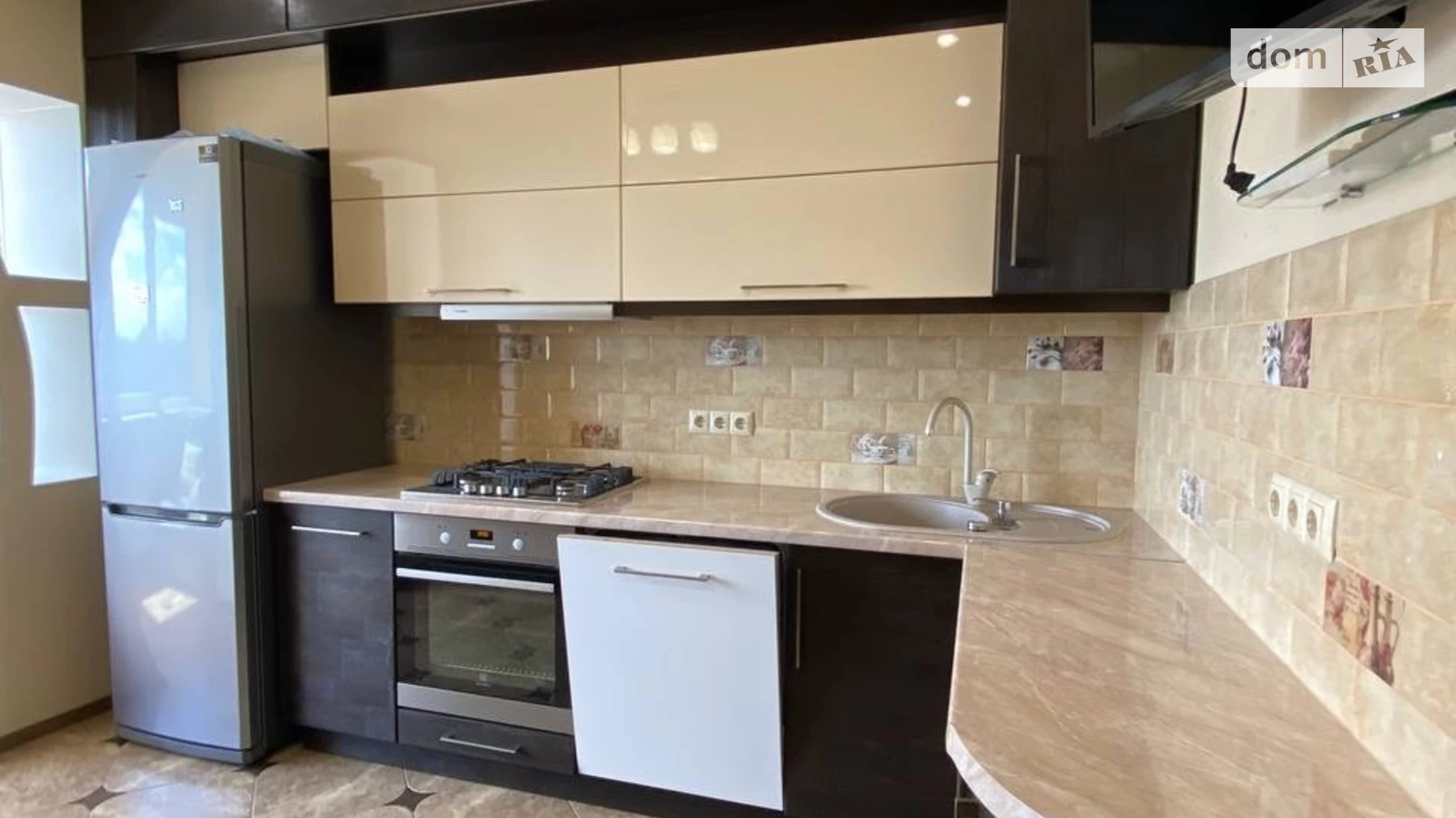 Продается 1-комнатная квартира 45 кв. м в Виннице, ул. Киевская, 29 корпус 8 - фото 3