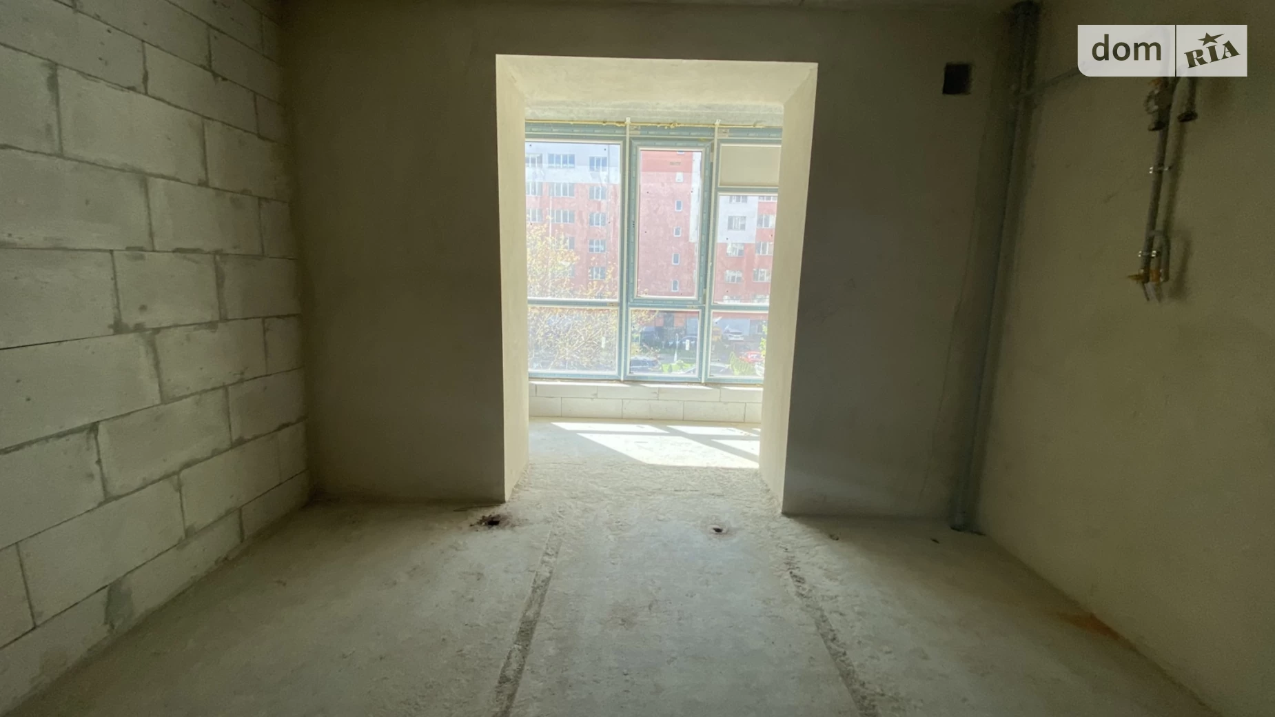 Продается 1-комнатная квартира 47 кв. м в Ивано-Франковске, ул. Химиков, 2 - фото 2