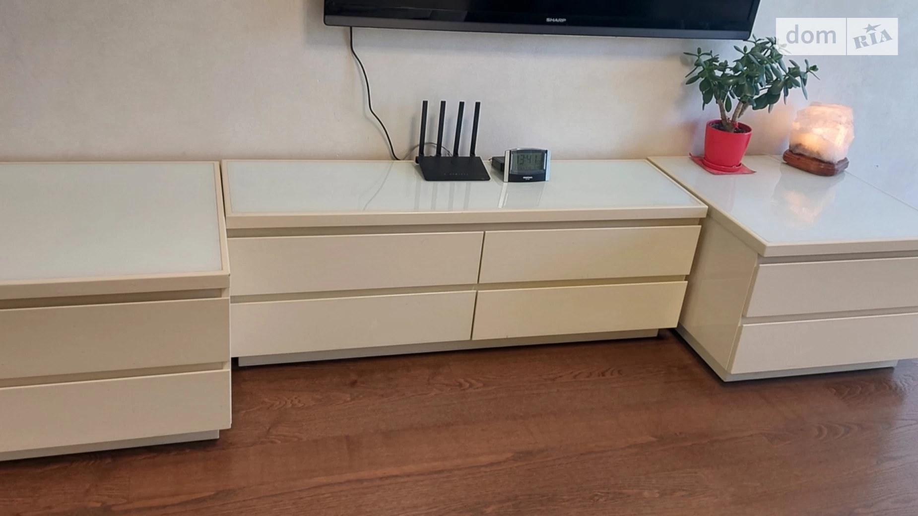 Продается 3-комнатная квартира 60.3 кв. м в Киеве, бул. Павла Вирского(Саратовская), 45 - фото 2