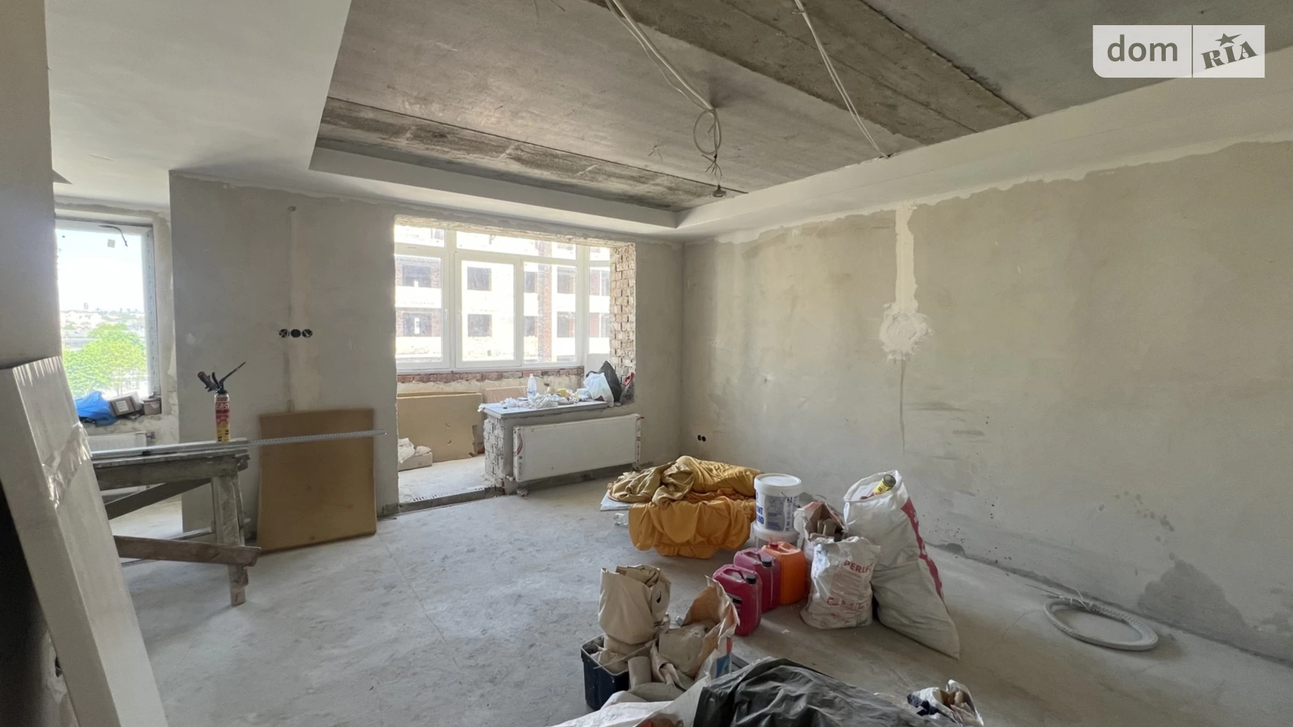 Продается 3-комнатная квартира 94.5 кв. м в Ивано-Франковске, ул. Химиков, 23Б - фото 2