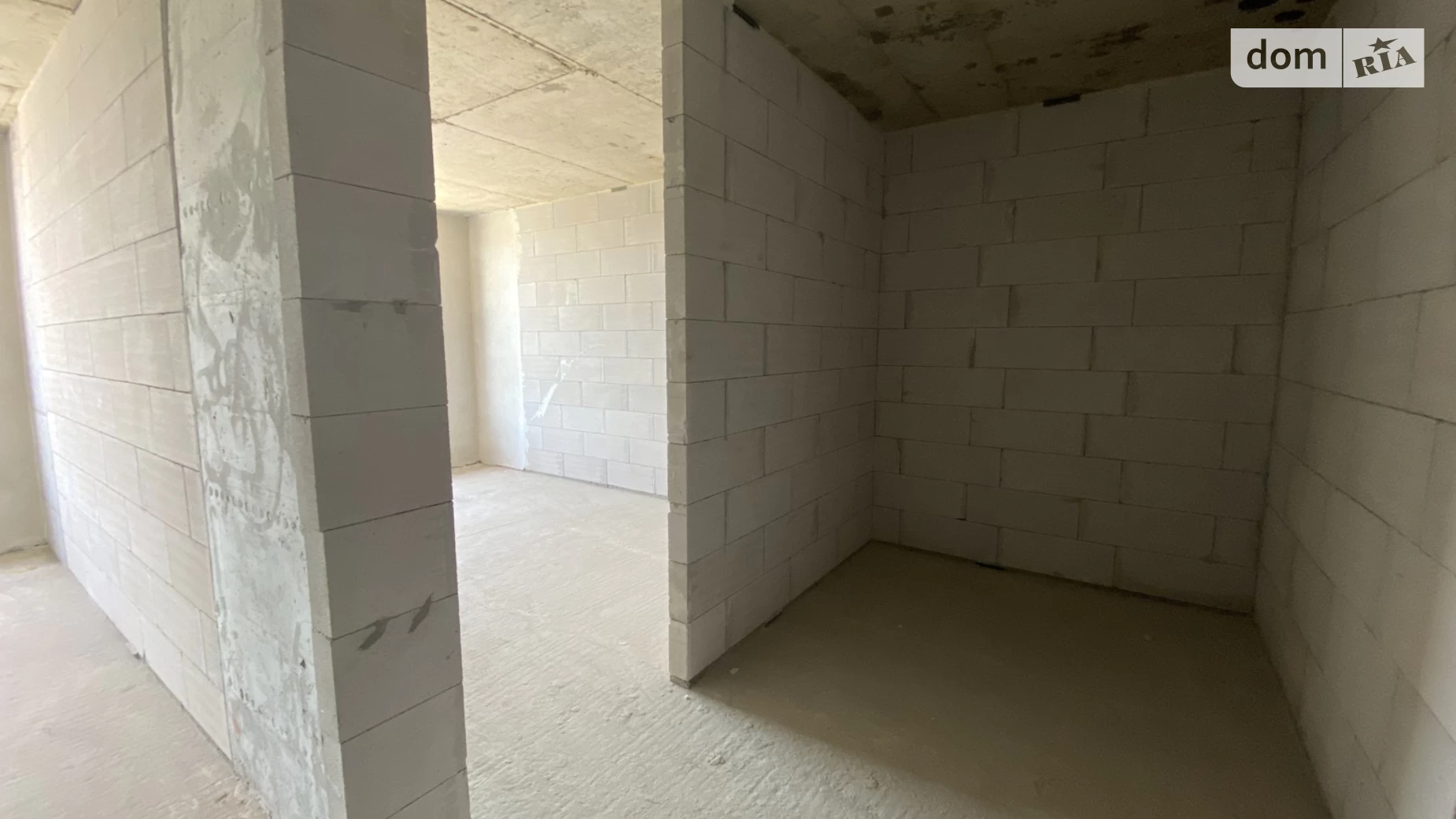Продается 1-комнатная квартира 38 кв. м в Ивано-Франковске, ул. Химиков, 27 - фото 3