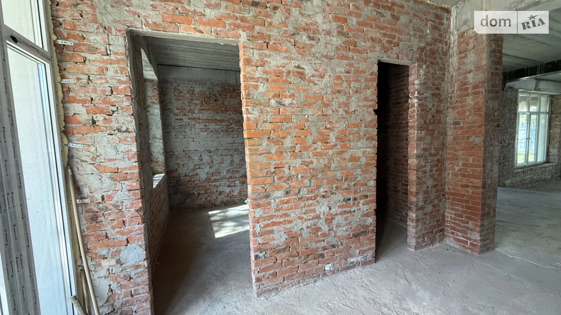 Продается дом на 2 этажа 330 кв. м с баней/сауной, цена: 350000 $ - фото 4